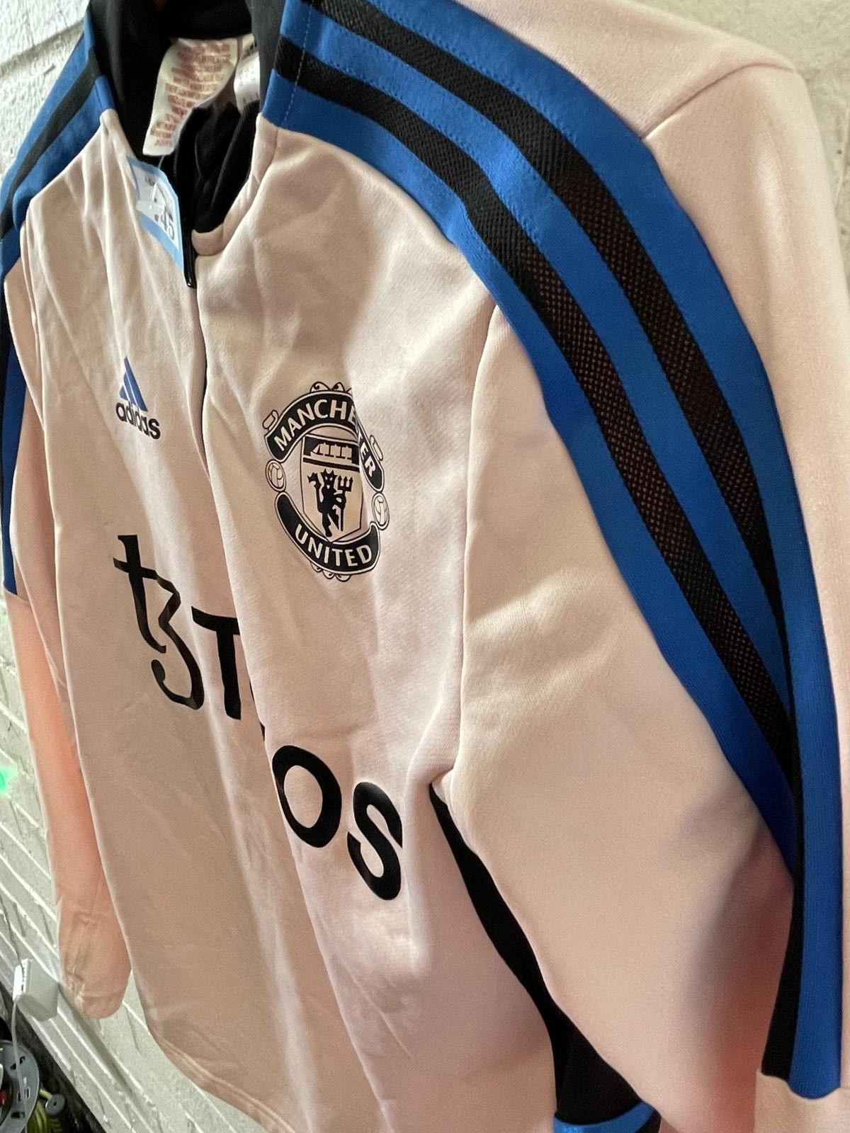 Adidas Adidas Manchester United Pink and Blue Sports Jersey Size US M / EU 48-50 / 2 - 4 Thumbnail