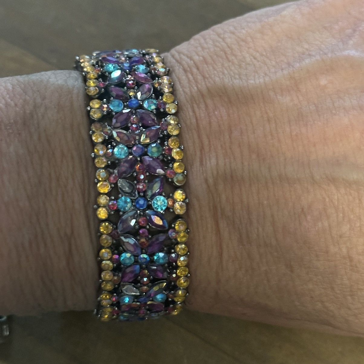 Other Laila Rowe multicolor rhinestone stretch bracelet Size ONE SIZE - 5 Thumbnail