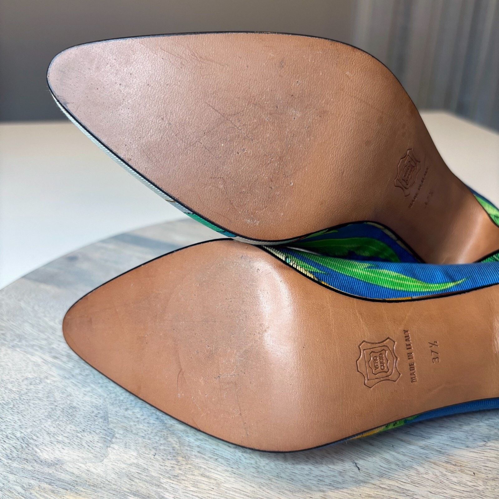 Versace Versace Vintage Tropical Pineapple Pumps Heels US Size 7.5 Size US 7.5 / IT 37.5 - 13 Thumbnail
