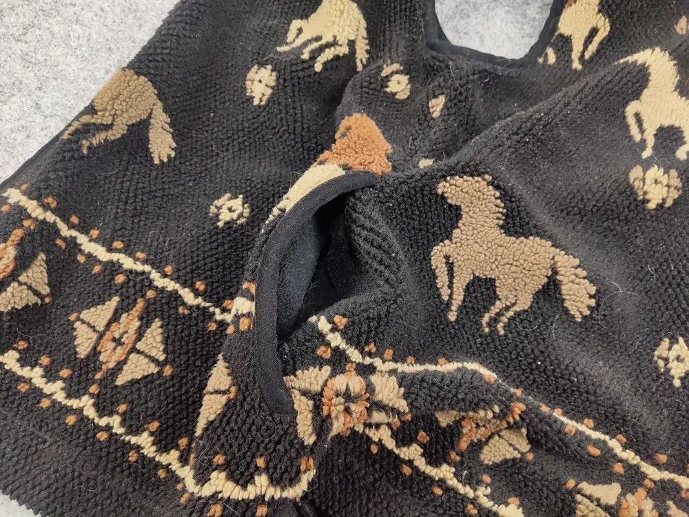 Japanese Brand Vintage 90's All dark Print Zip Fleece Vest Jacket Size US M / EU 48-50 / 2 - 6 Thumbnail