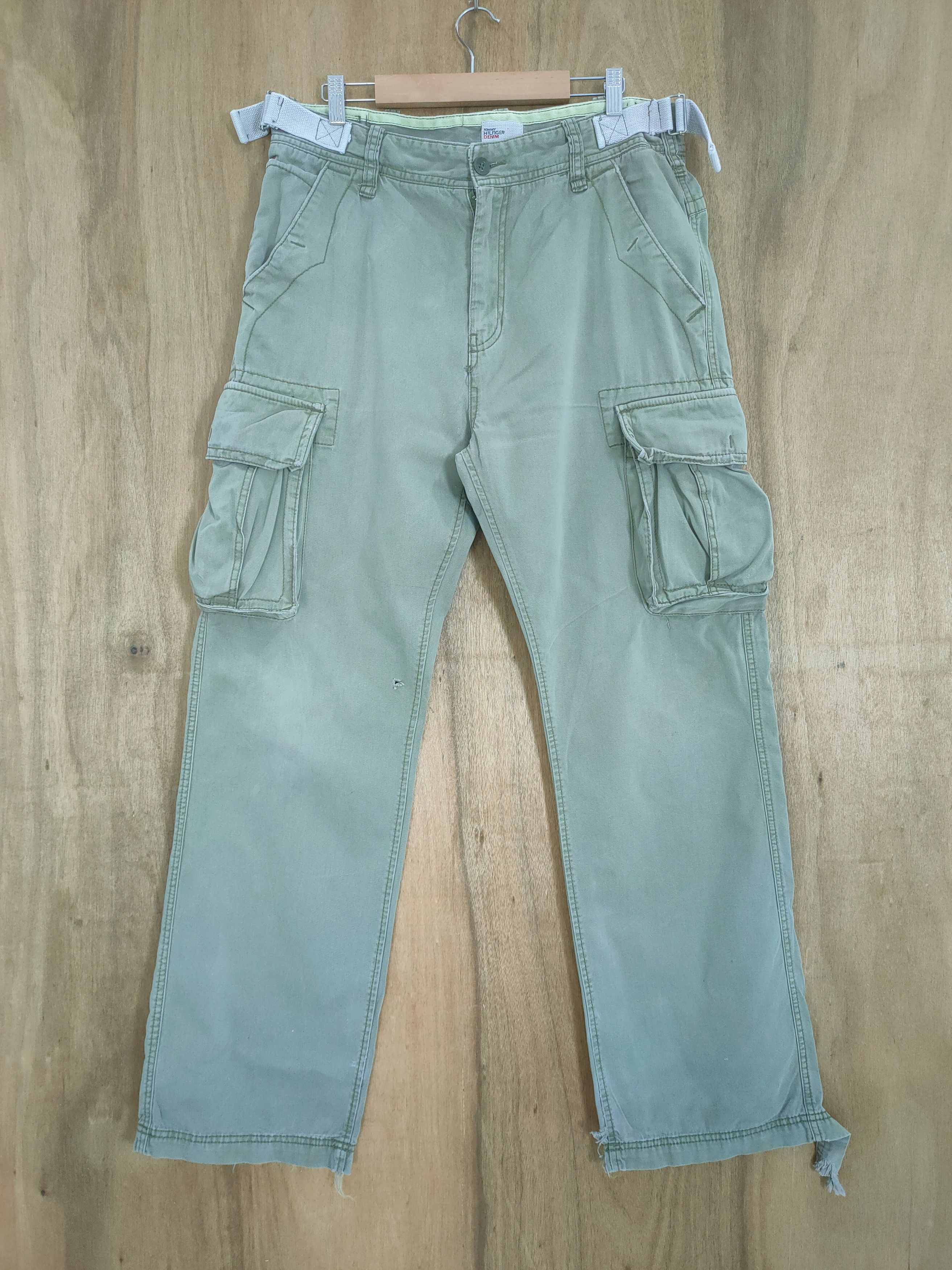 VINTAGE TOMMY HILFIGER DENIM DISTRESSED CARGO PANTS