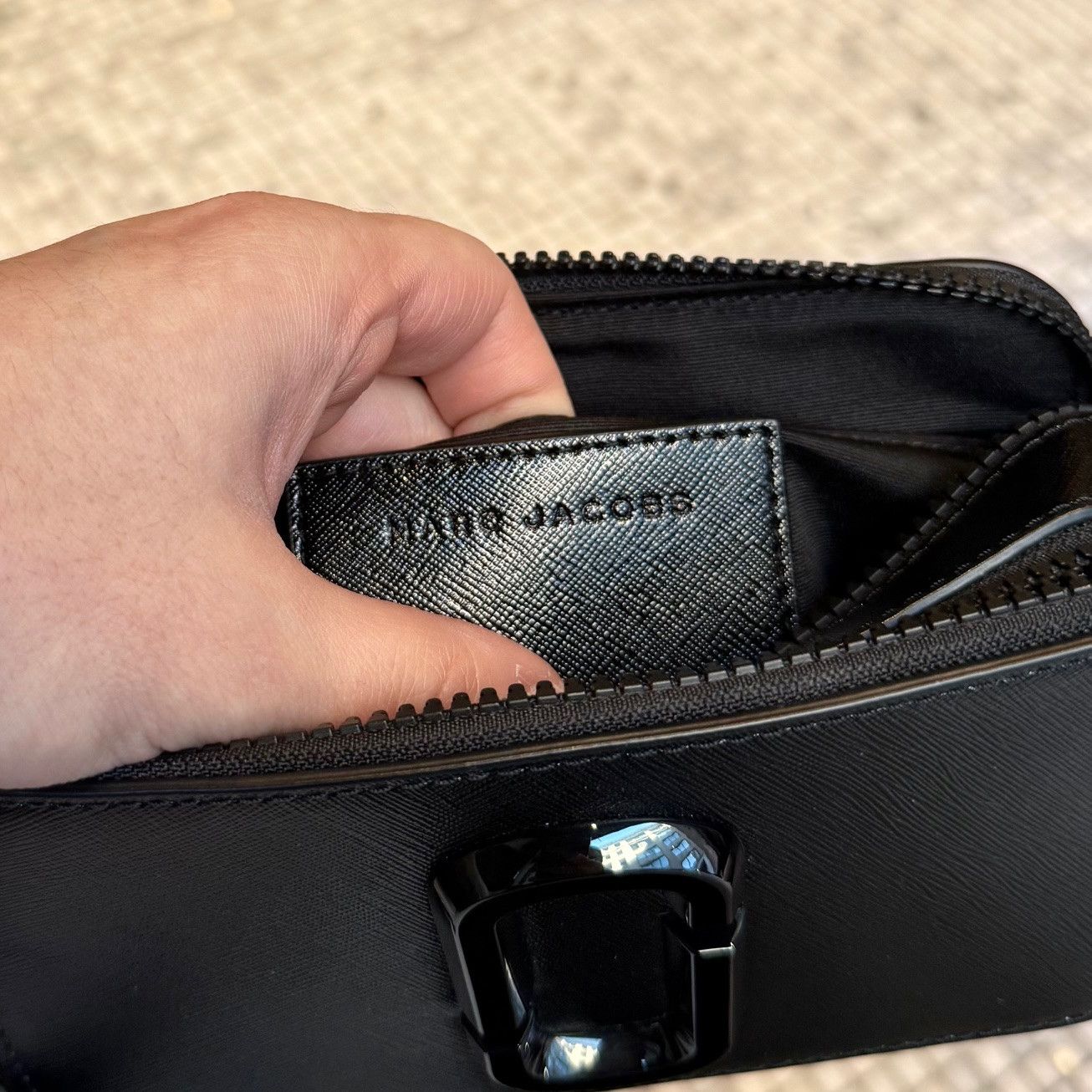 Marc Jacobs Marc Jacobs All Black Leather SnapShot Camera Bag Size ONE SIZE - 14 Thumbnail