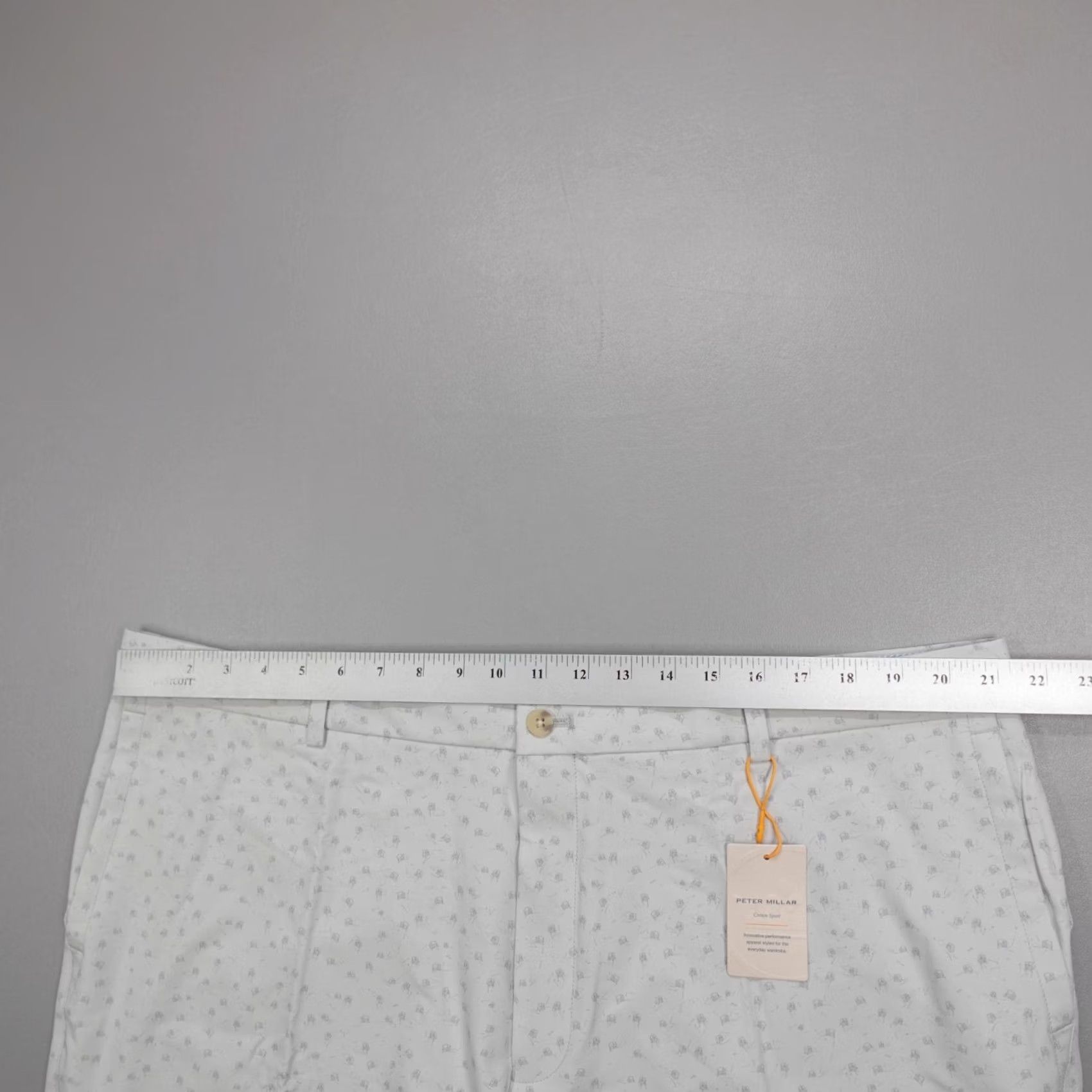 Peter Millar Peter Millar Crown Sport Salem Golf Cart Performance Shorts Gray Men 42 Bermuda Moisture Wicking Pockets Inseam 9 in Regular Size 42 Carssume? Size US 42 / EU 58 - 5 Thumbnail