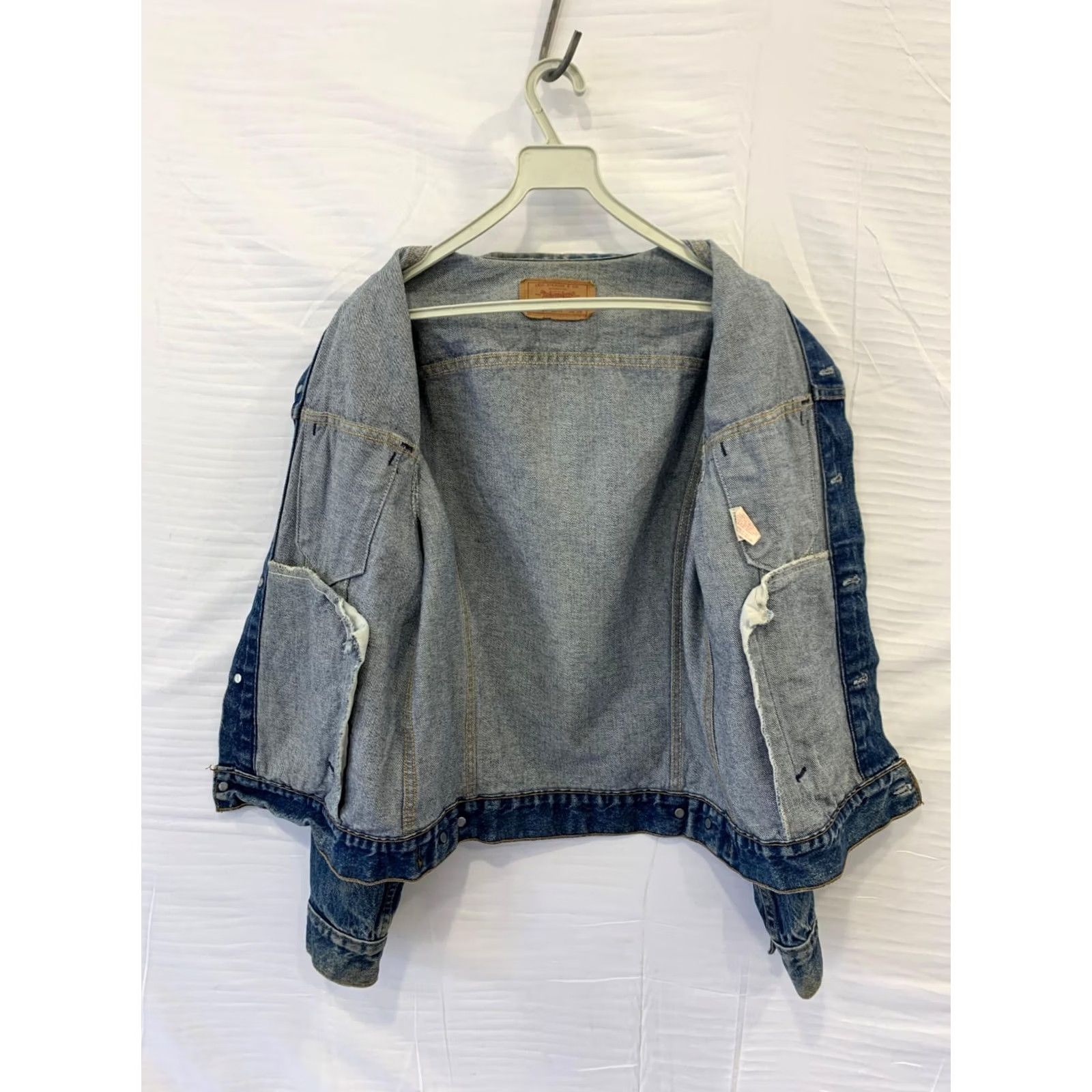 Levi's VINTAGE Levi’s 70506 Denim Jacket Rock Spiked Shoulders USA Made S Men Blue Denim Jacket 70506 Rock Mens Small Size US S / EU 44-46 / 1 - 6 Thumbnail