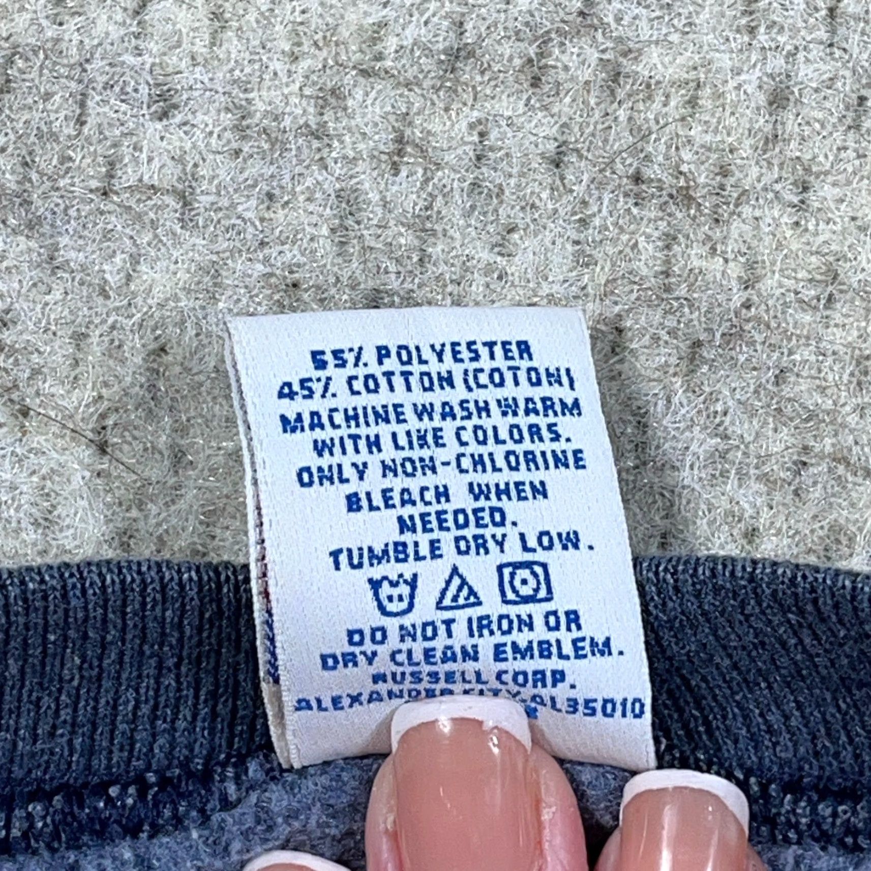 Russell Athletic VINTAGE Russell Sweatshirt Men XL Blue Crewneck Pullover Heavyweight 90s Hipster Retro Customary? Size US XL / EU 56 / 4 - 5 Thumbnail