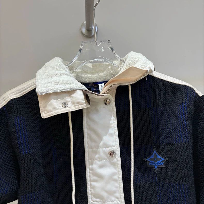 Louis Vuitton Louis Vuitton Ski Collection Fall/Winter New Jacket Size US M / EU 48-50 / 2 - 3 Thumbnail