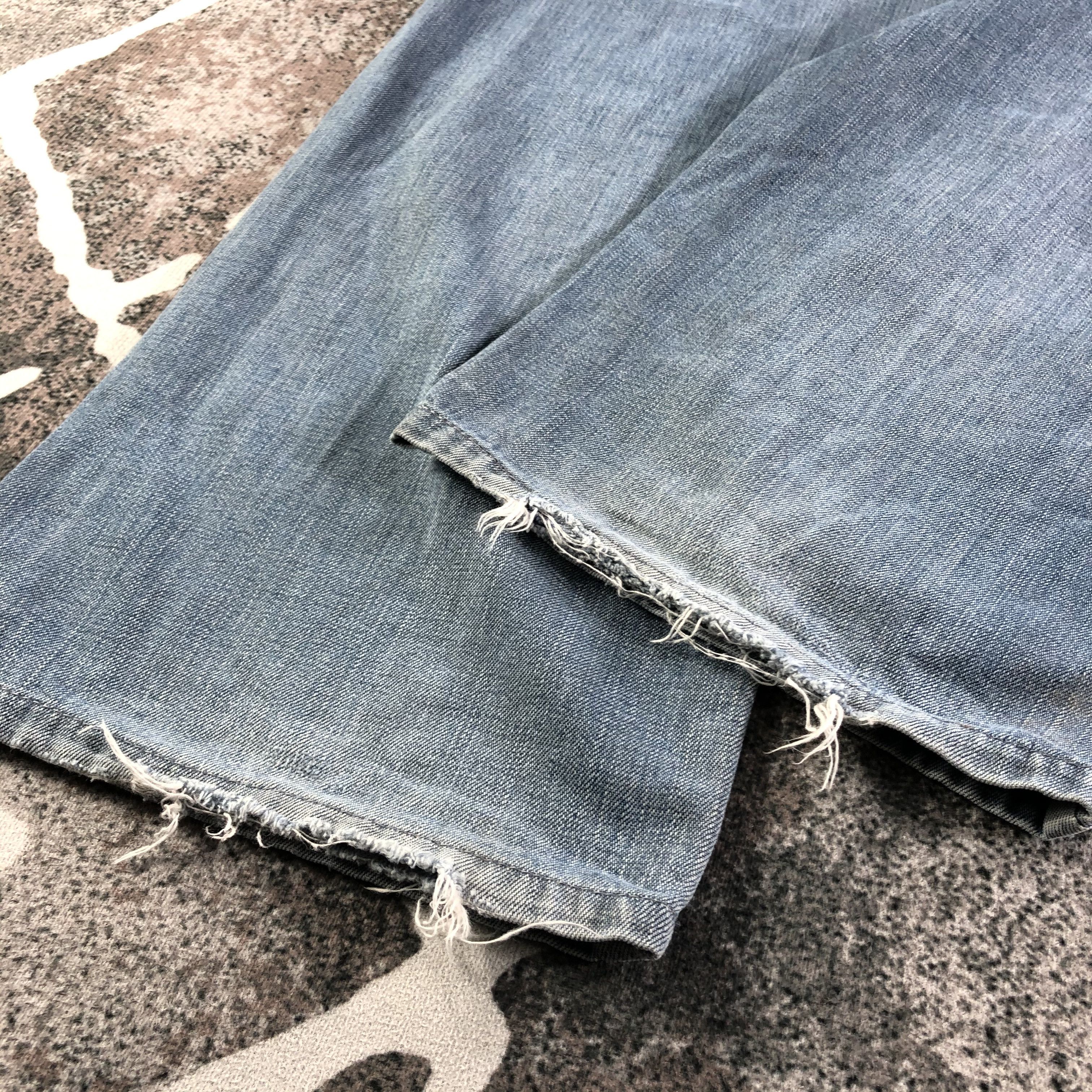 Levi's Vintage 90s Levis Jeans Medium Wash Denim KJ2229 Size US 33 - 6 Thumbnail