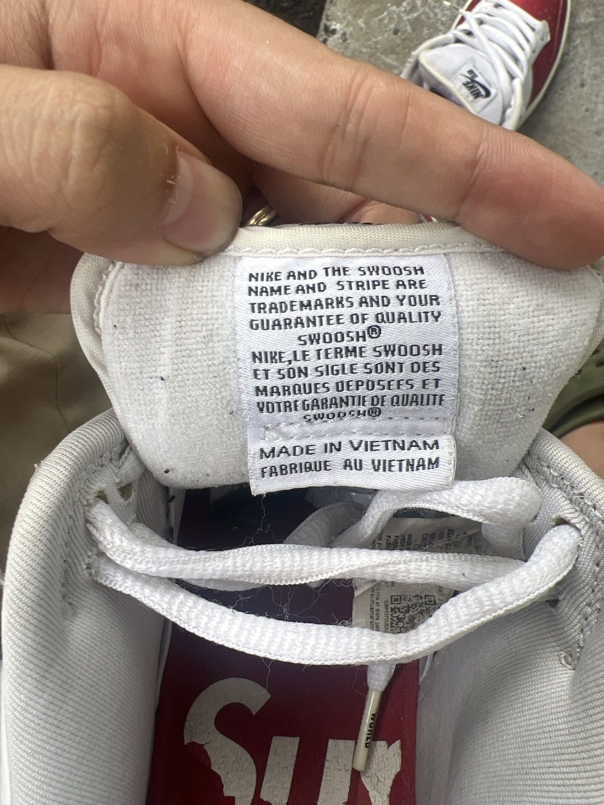 Nike × Supreme Nike Supreme x Dunk SB Low ‘Varsity Red’ CK3480-600 Size US 9 / EU 42 - 14 Thumbnail
