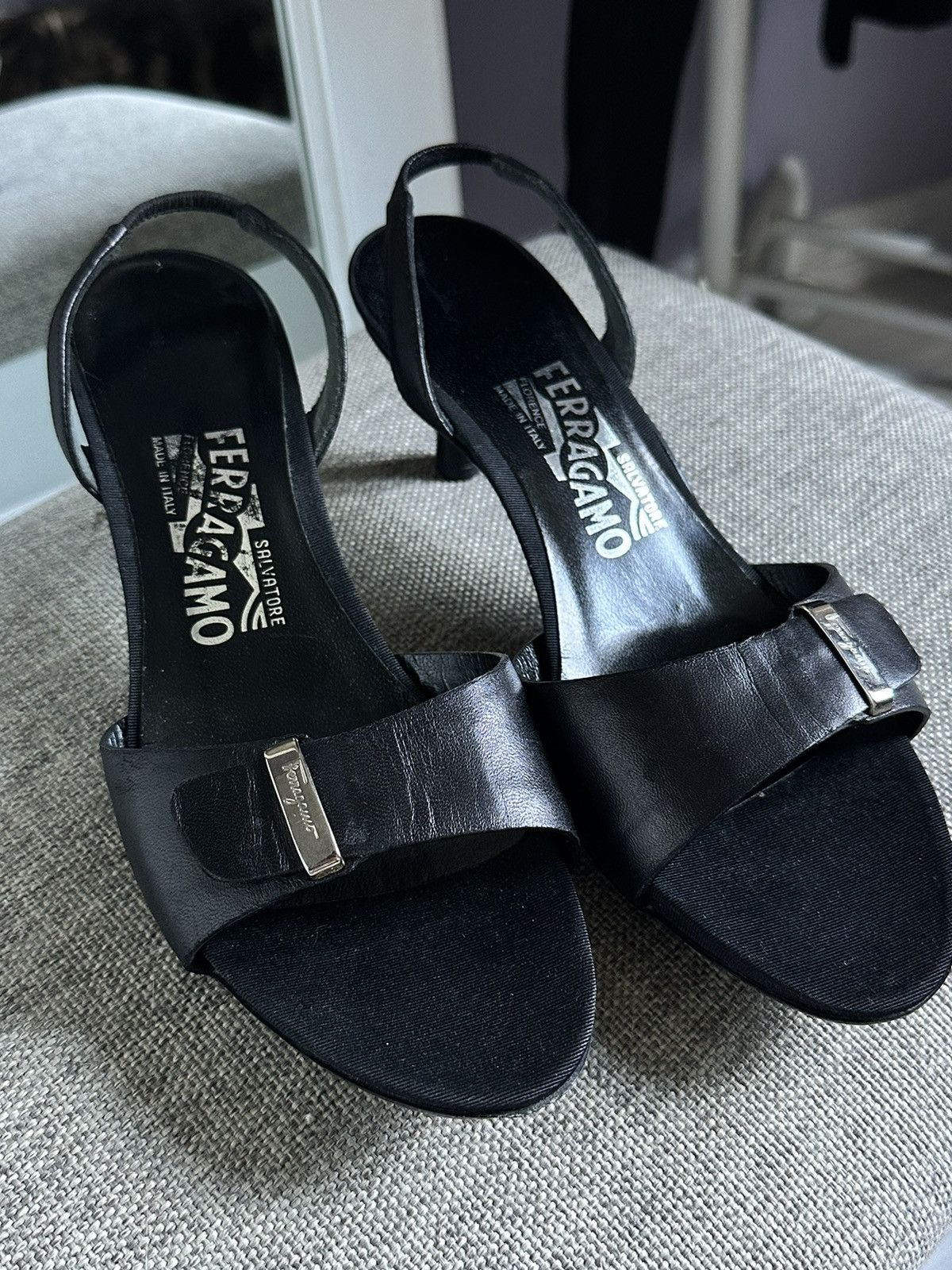 Salvatore Ferragamo Salvadore Ferragamo black heel Size US 7 / IT 37 - 4 Thumbnail