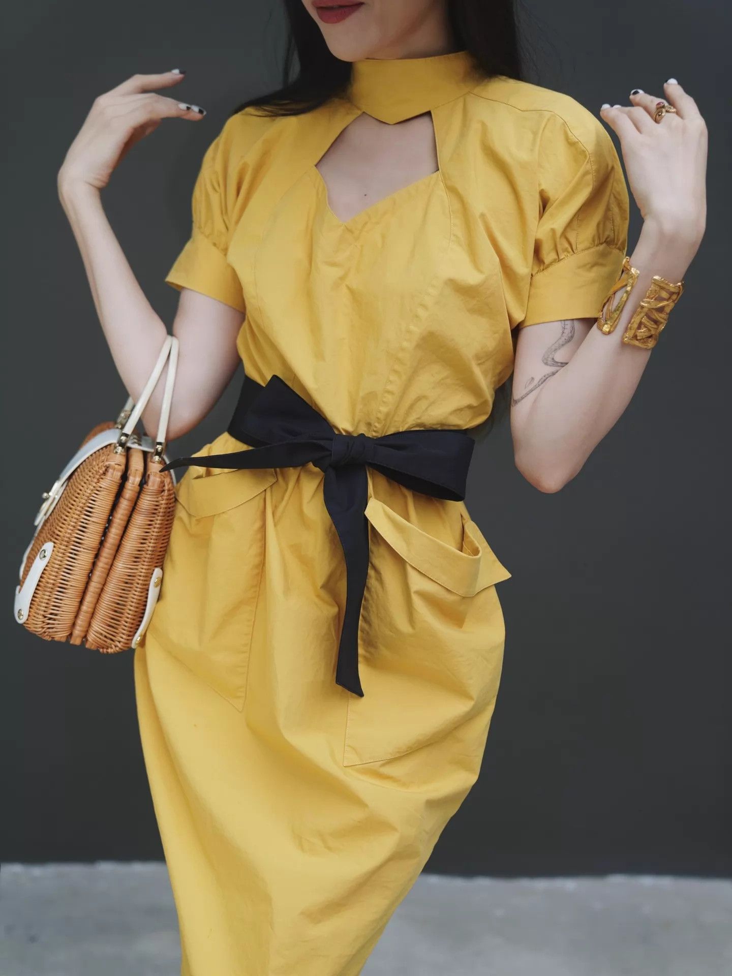 Other Vieuxnew Sunset Gold Killer Plunging Waist-Cinched M/L Dress Size XS / US 0-2 / IT 36-38 - 1 Thumbnail