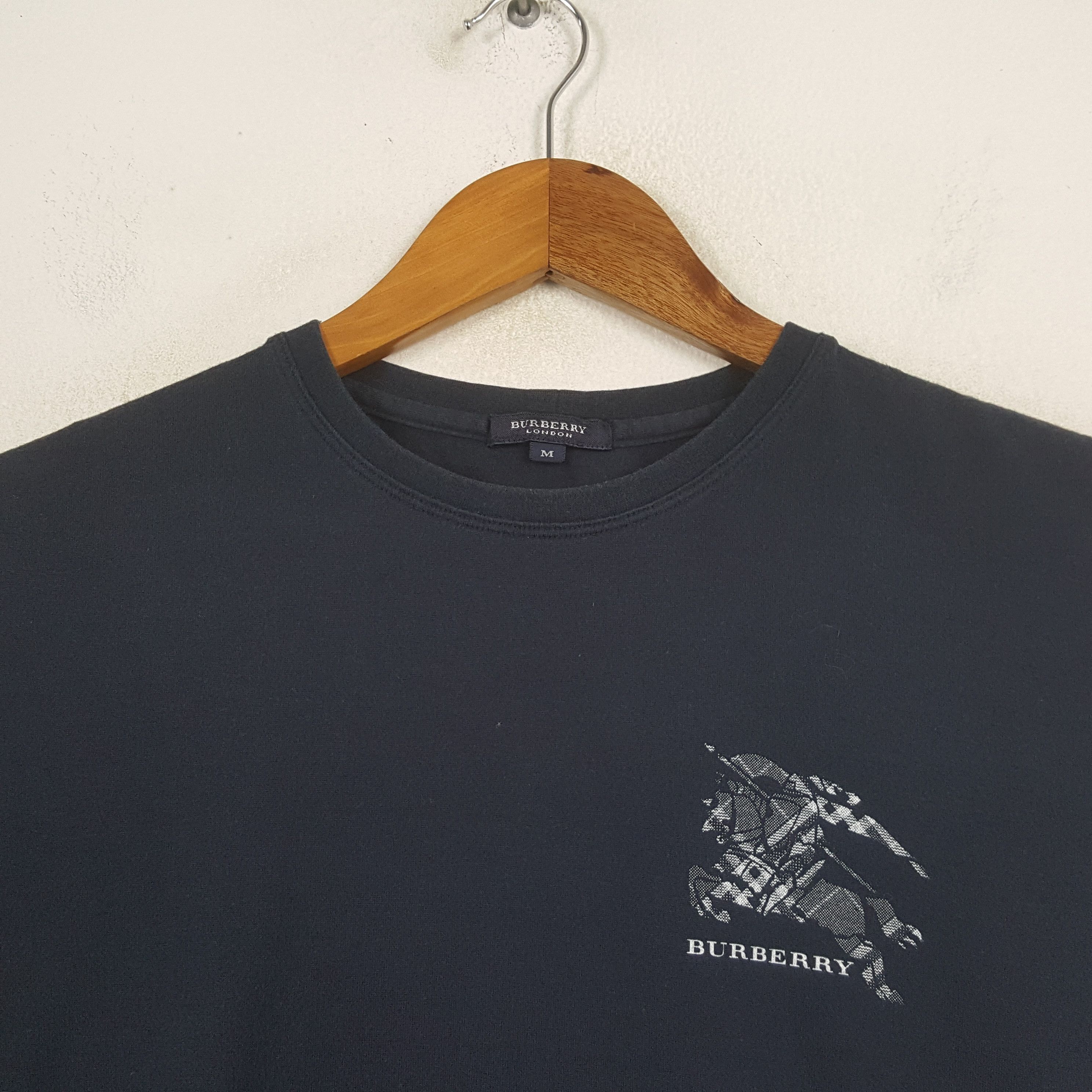 Burberry × Vintage Vintage BURBERRY LONDON Fashion Brand T-shirt C285N54 Size US L / EU 52-54 / 3 - 4 Thumbnail