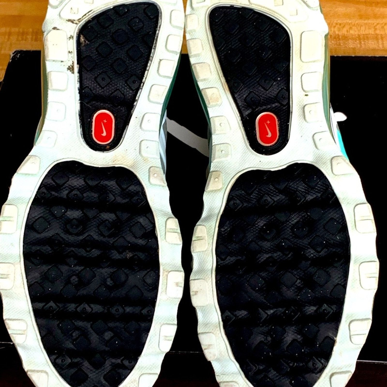 Nike Nike Womens Shoes Air Max Livestrong Turquoise 487992-348 Size US 9 / IT 39 - 6 Thumbnail