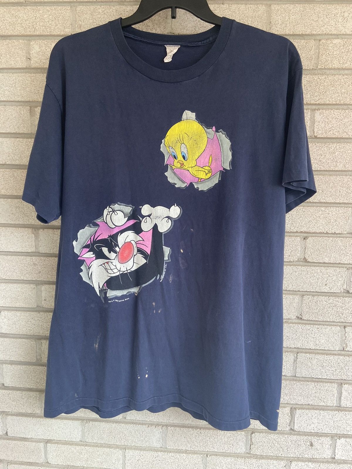 Vintage × Warner Bros Vintage 1993 Looney Tunes Tweety and Sylvester Tshirt Size US XL / EU 56 / 4 - 1 Thumbnail