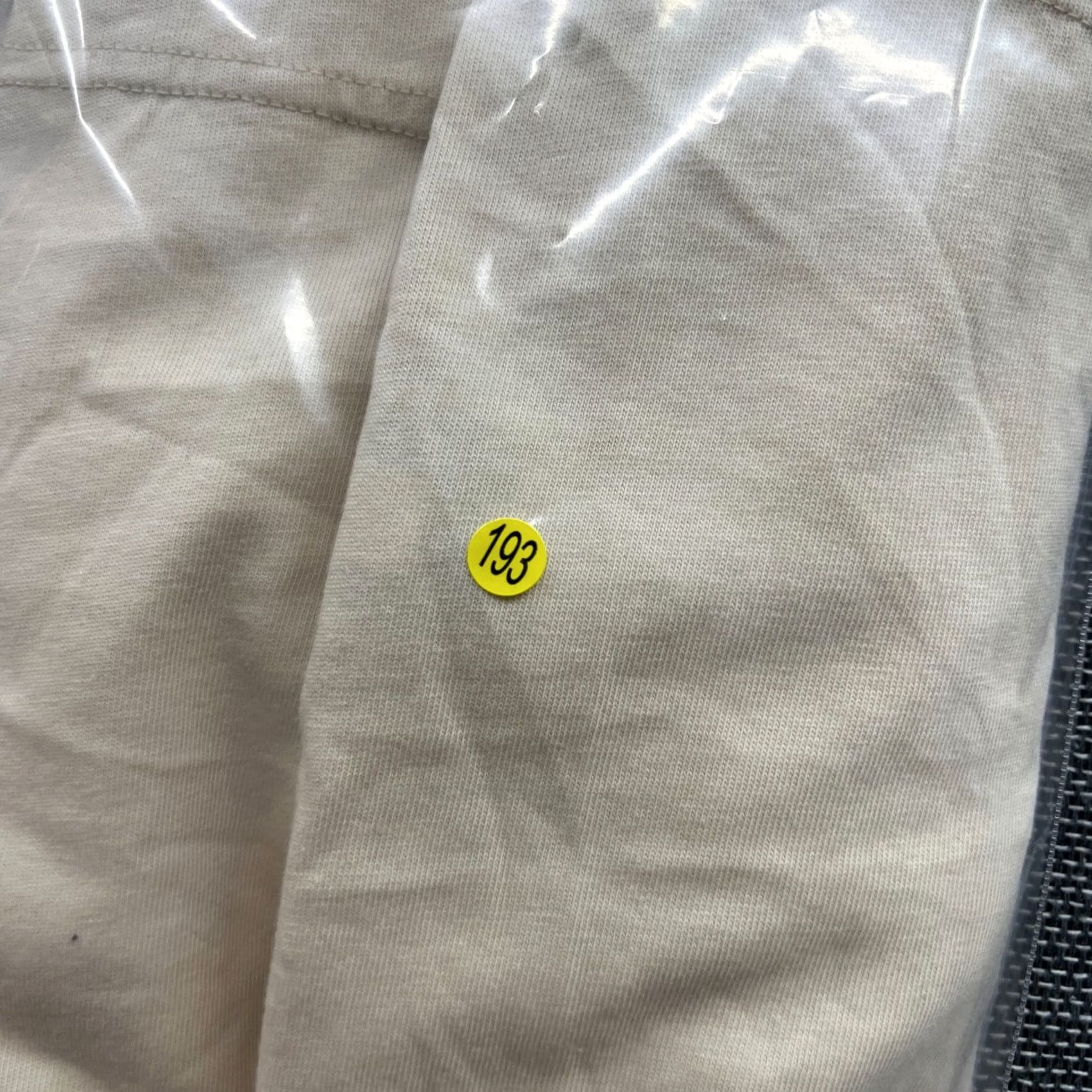 Uniqlo Disney Beyond Time Uniqlo T Shirt Mens Small Beige Disney Tee Size US S / EU 44-46 / 1 - 2 Thumbnail