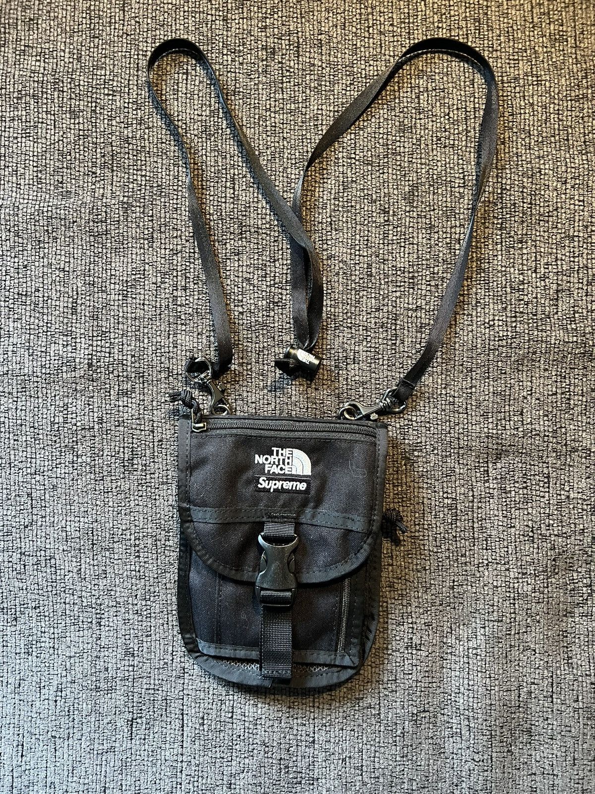 Supreme × The North Face Supreme North Face SS20 RTG Utility Pouch Size ONE SIZE - 4 Thumbnail