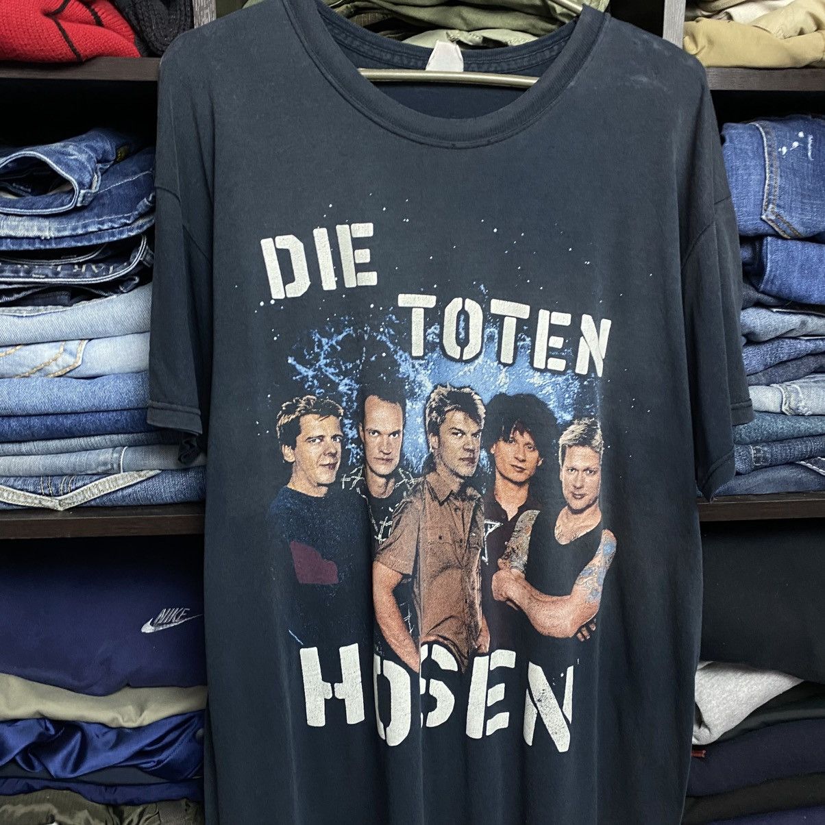 Band Tees Vintage Die Toten Hosen Big Logo rock band 90’s tee size XL Size US XL / EU 56 / 4 - 2 Thumbnail