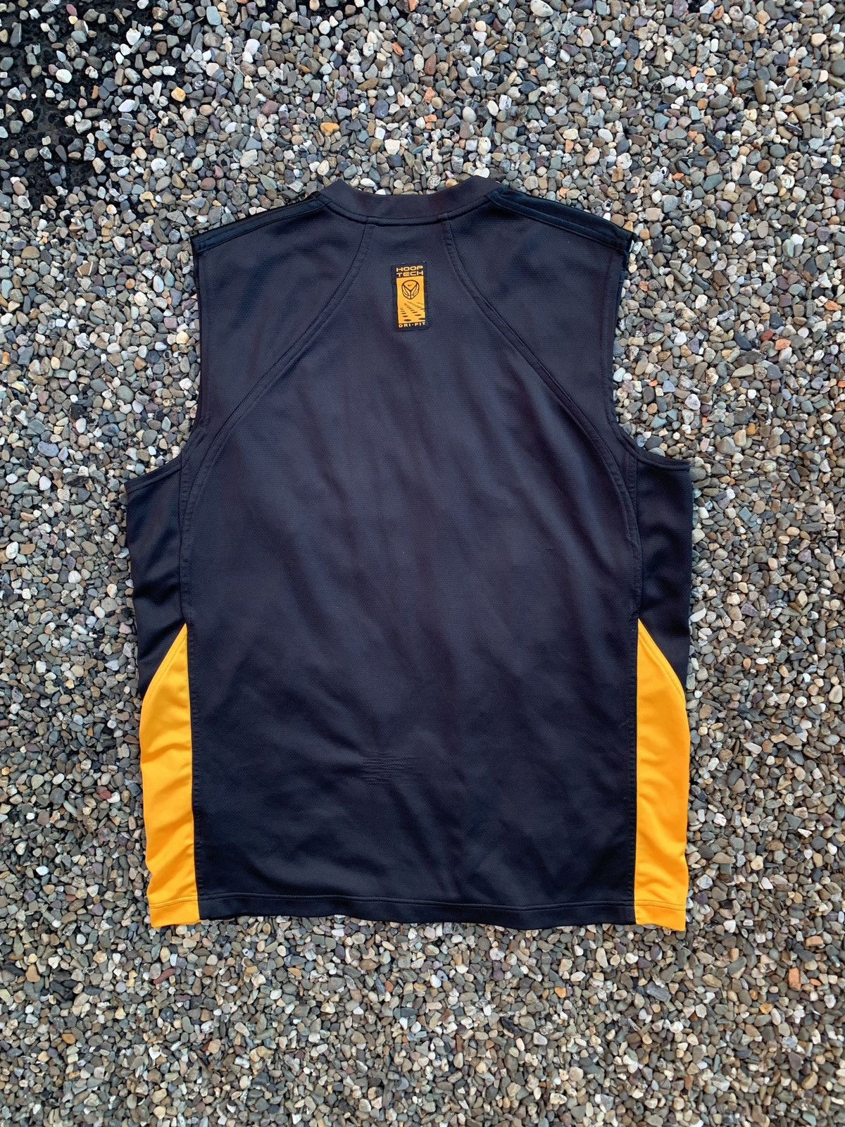 Nike Vintage Nike Hoop Tech Dri-Fit Sleeveless Basketball Shirt Size US XXL / EU 58 / 5 - 5 Thumbnail