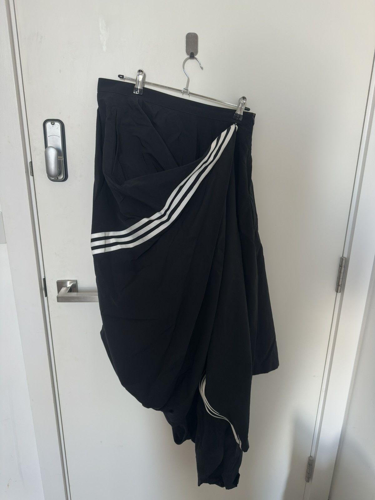 Y-3 Nylon Skirt 3-Stripes Size 30" / US 8 / IT 44 - 8 Thumbnail