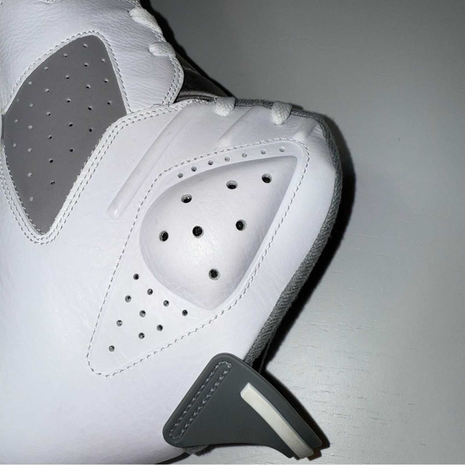 Jordan Brand Air Jordan 6 Retro “Cool Grey” Size 18 Size US 15 / EU 48 - 16 Thumbnail
