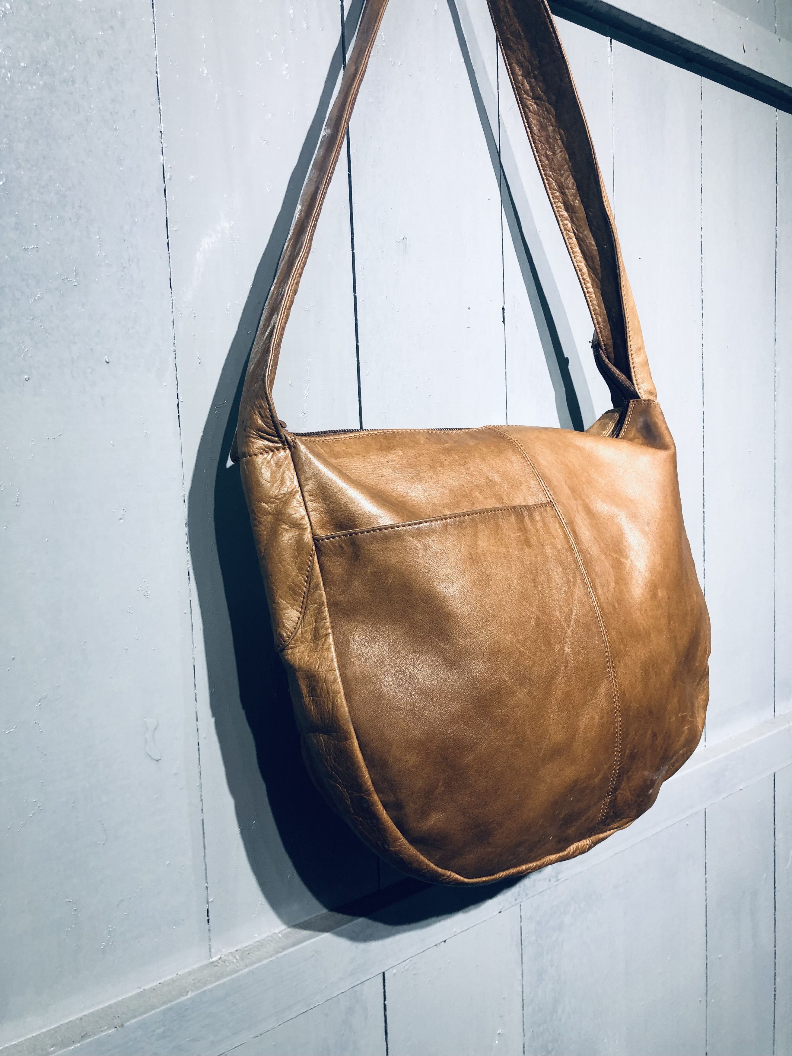 Genuine Leather × Japanese Brand FULL LEATHER PELLE BORSA SHOULDER BAG‼️ Size ONE SIZE - 1 Thumbnail