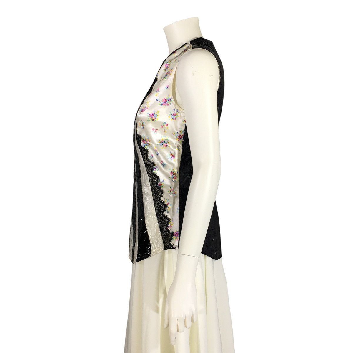 Louis Vuitton Louis Vuitton Black vest sleeveless women 34 Size XXS / US 00 / IT 34 - 2 Thumbnail