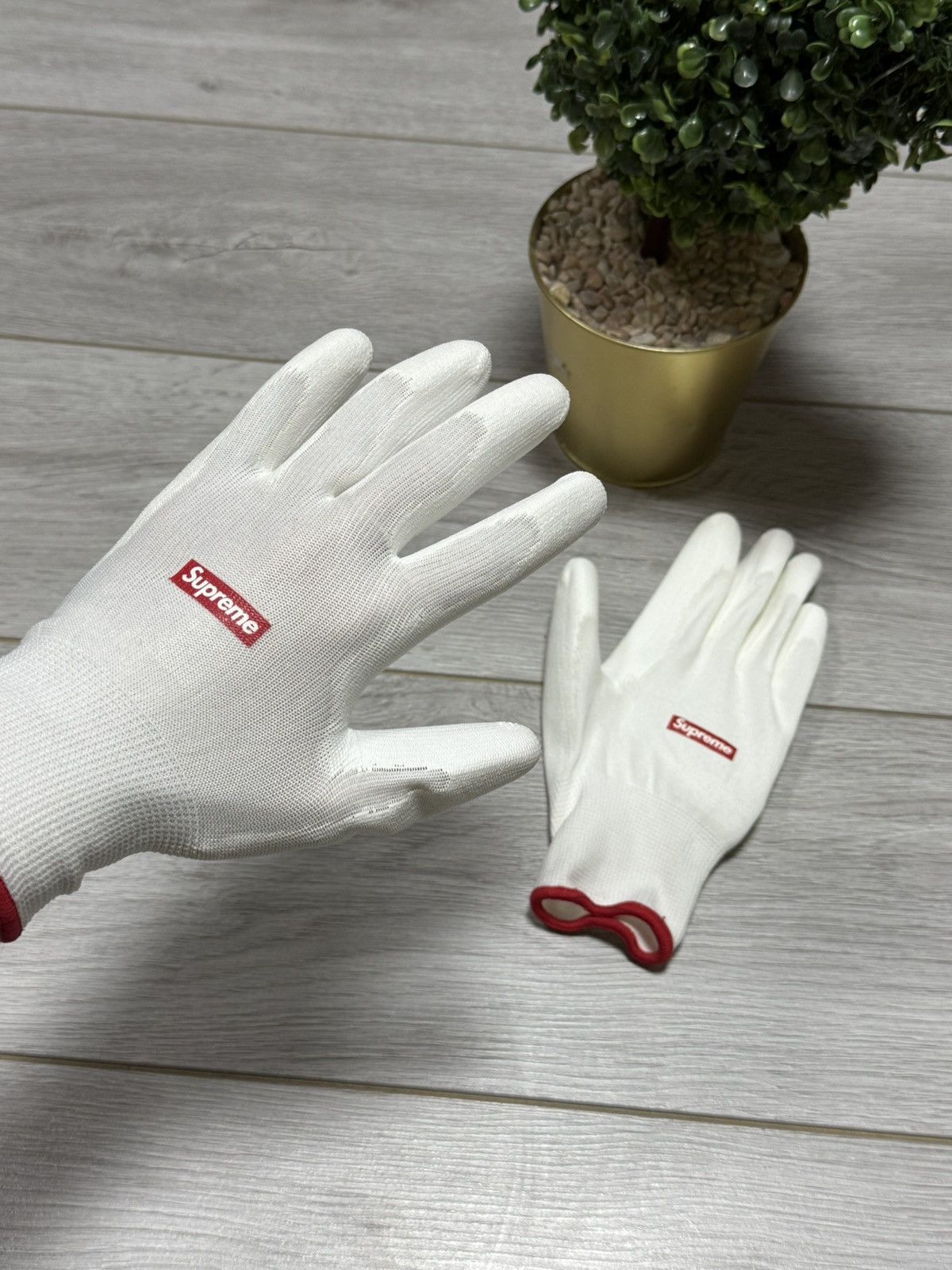 Supreme Supreme box logo gloves NEW eb0 Size ONE SIZE - 1 Thumbnail