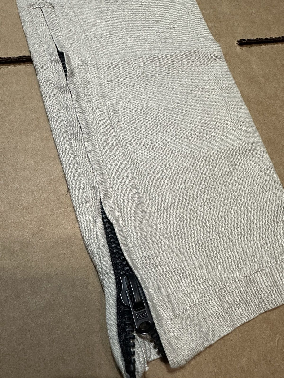 Fear of God FOG Essentials Drawstring Cargo Pants Khaki Fear Of God Size US 29 - 6 Thumbnail