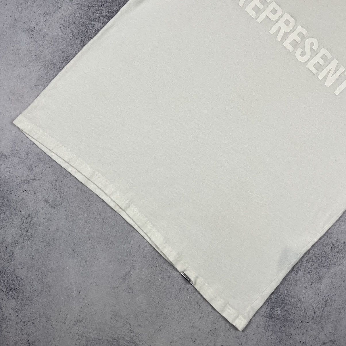 Represent Clo. Represent Clo. big logo oversize tee Size US L / EU 52-54 / 3 - 4 Thumbnail