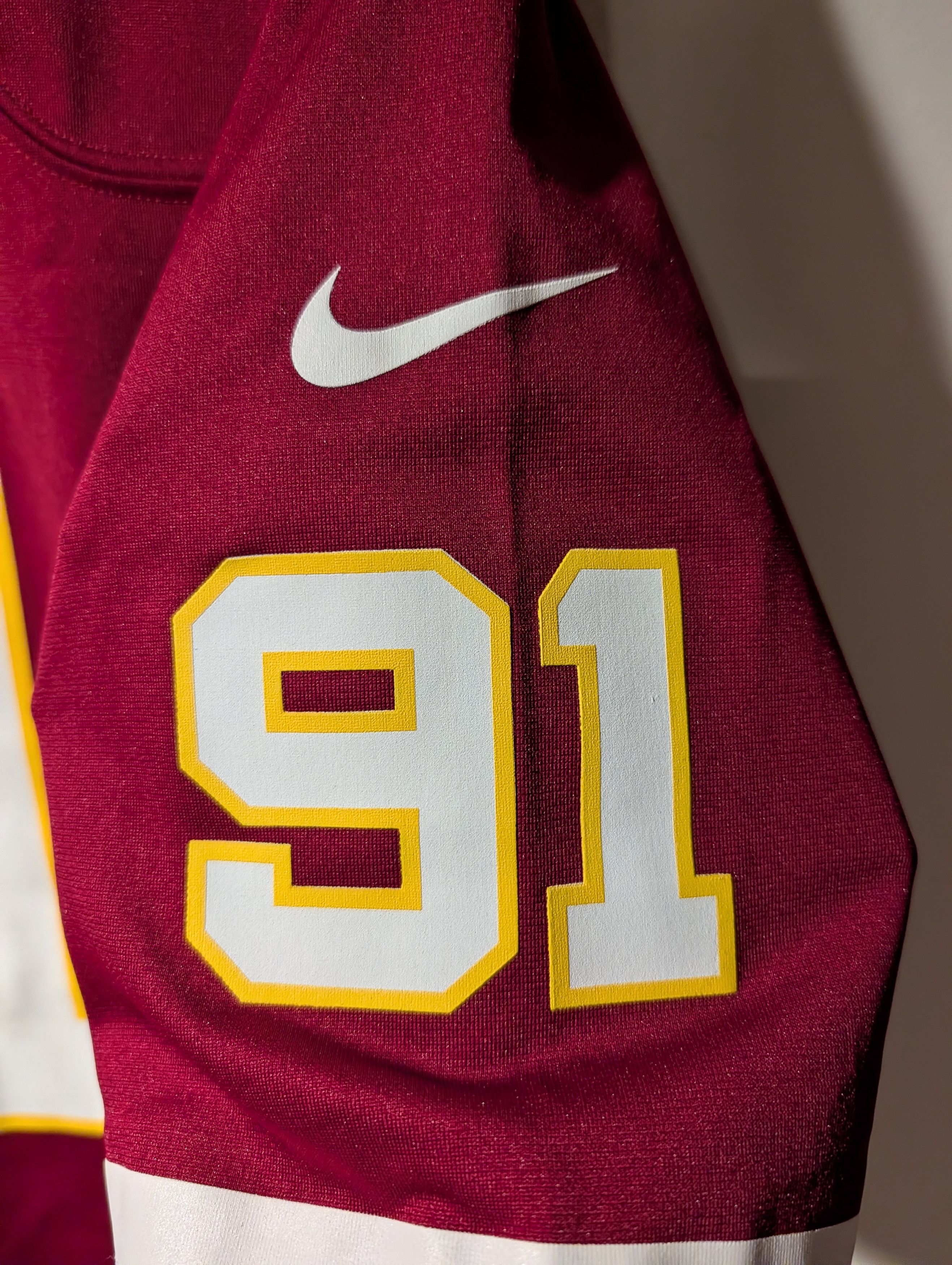 NFL Nike On Field Washington Redskins Ryan Kerrigan #91 Jersey Size US M / EU 48-50 / 2 - 6 Thumbnail
