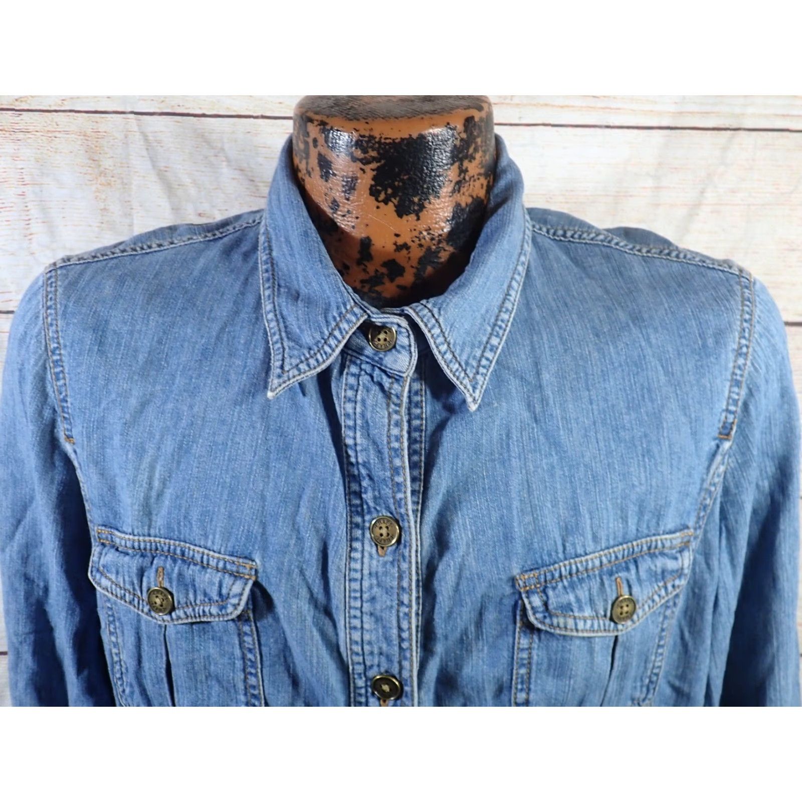 Chaps VINTAGE Chaps Denim Jacket Shacket Women’s L Denim Basic Jacket 4-Pockets Blue Button Logo Buttons 90s Boho Retro Streetwear Size L / US 10 / IT 46 - 4 Thumbnail