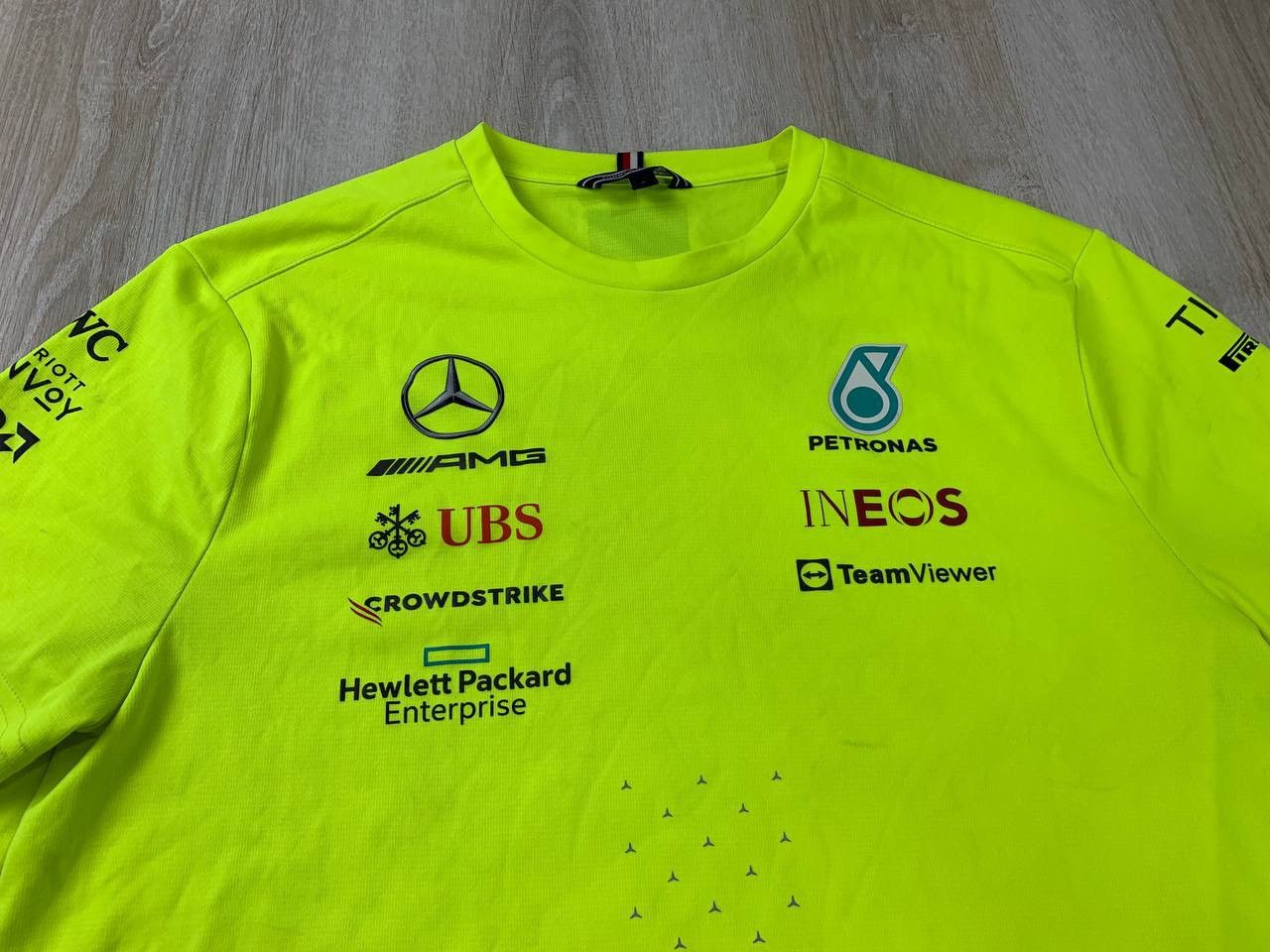Tommy Hilfiger Mens t shirt Tommy Hilfiger AMG Petronas Formula1 Size S Size US S / EU 44-46 / 1 - 6 Thumbnail