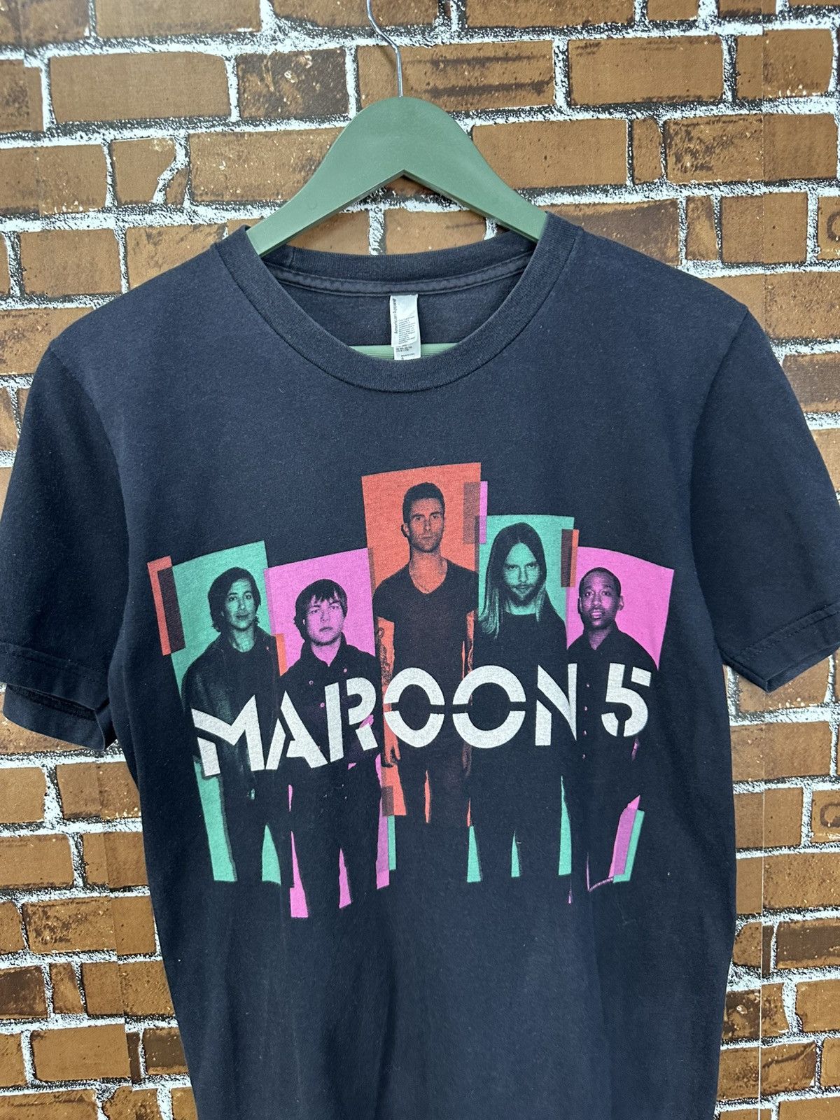 Band Tees Maroon 5 North America Tour 2013 Tshirt A1007 Size US S / EU 44-46 / 1 - 2 Thumbnail