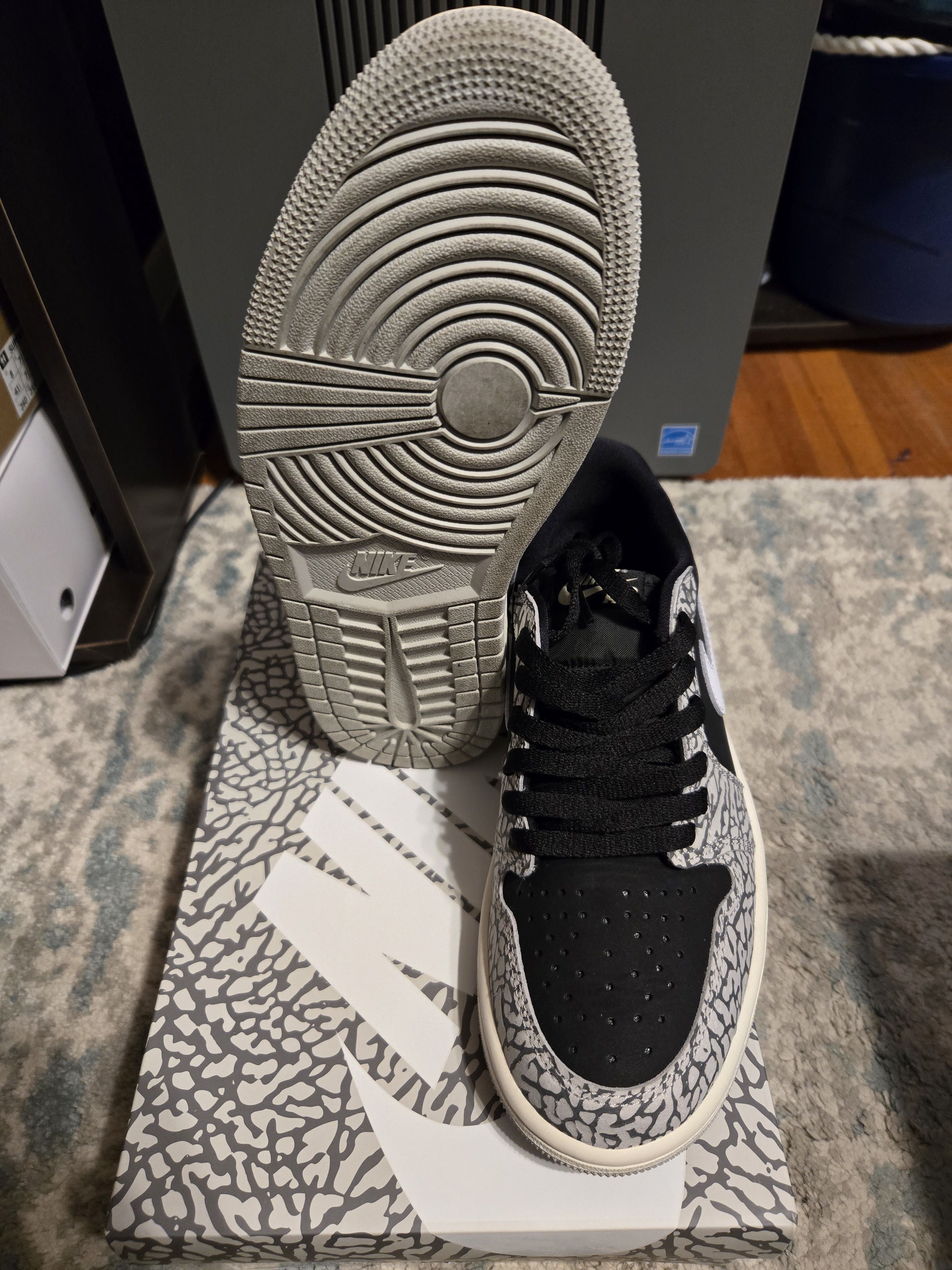 Nike Air Jordan 1 Retro Low OG Black Cement Size US 7.5 / EU 40-41 - 6 Thumbnail