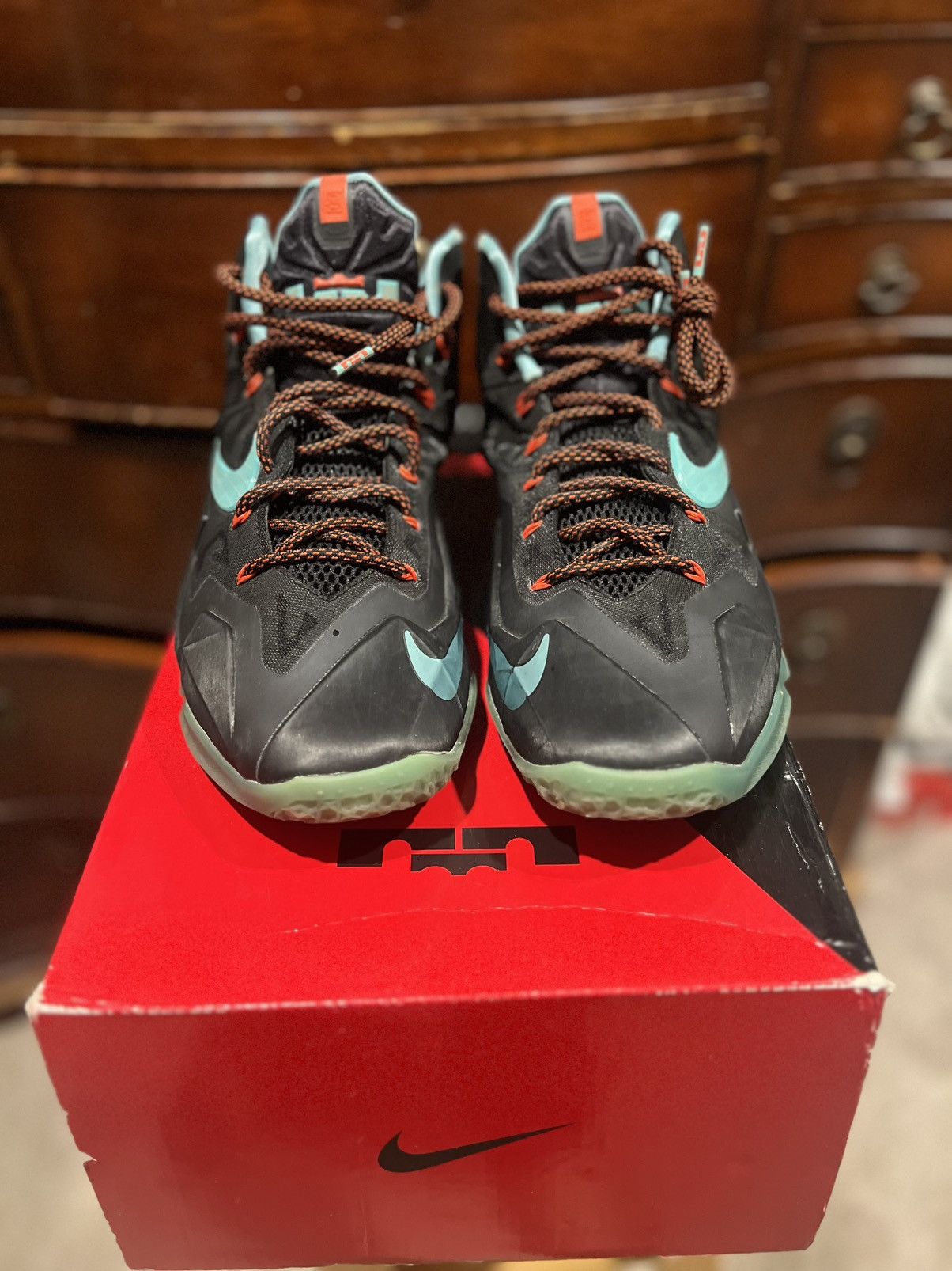 Nike Lebron XI (11) JADE Size US 10.5 / EU 43-44 - 4 Thumbnail
