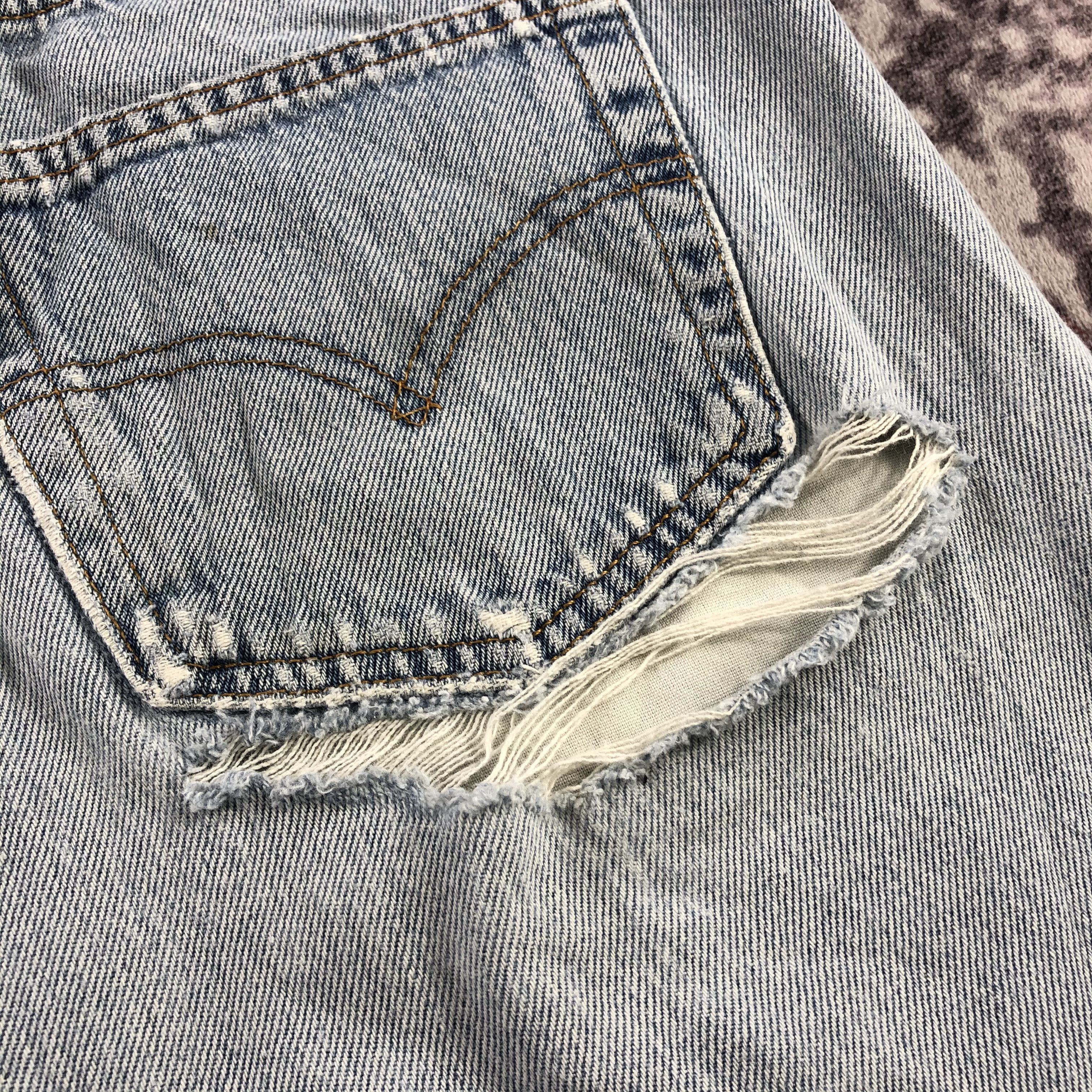 Levi's 90s Vintage Light Wash Levis 501 Jeans-JM3155 Size US 30 / EU 46 - 7 Thumbnail