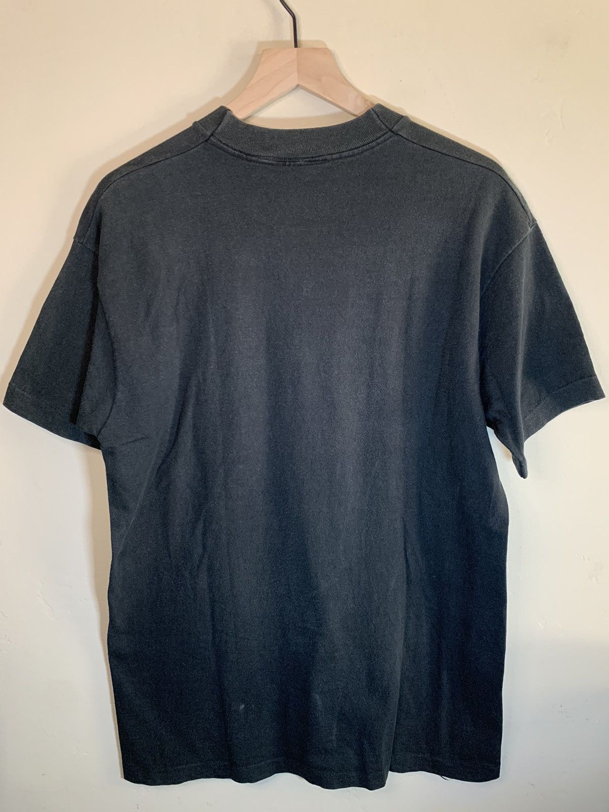 Vintage *RARE* Vintage 1976 Charlie’s Angels TV Single Stitch Shirt Size US L / EU 52-54 / 3 - 6 Thumbnail