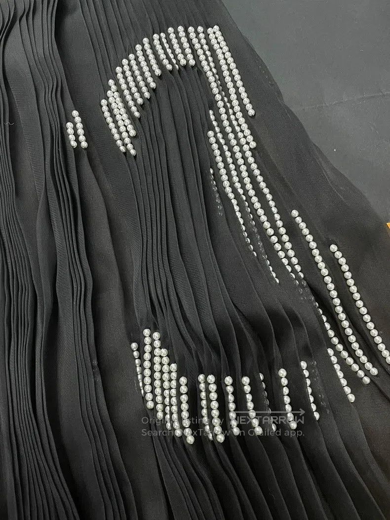 Chanel Chanel Black pearl double C pleated skirt Size 24" / US 00 / IT 34 - 2 Thumbnail