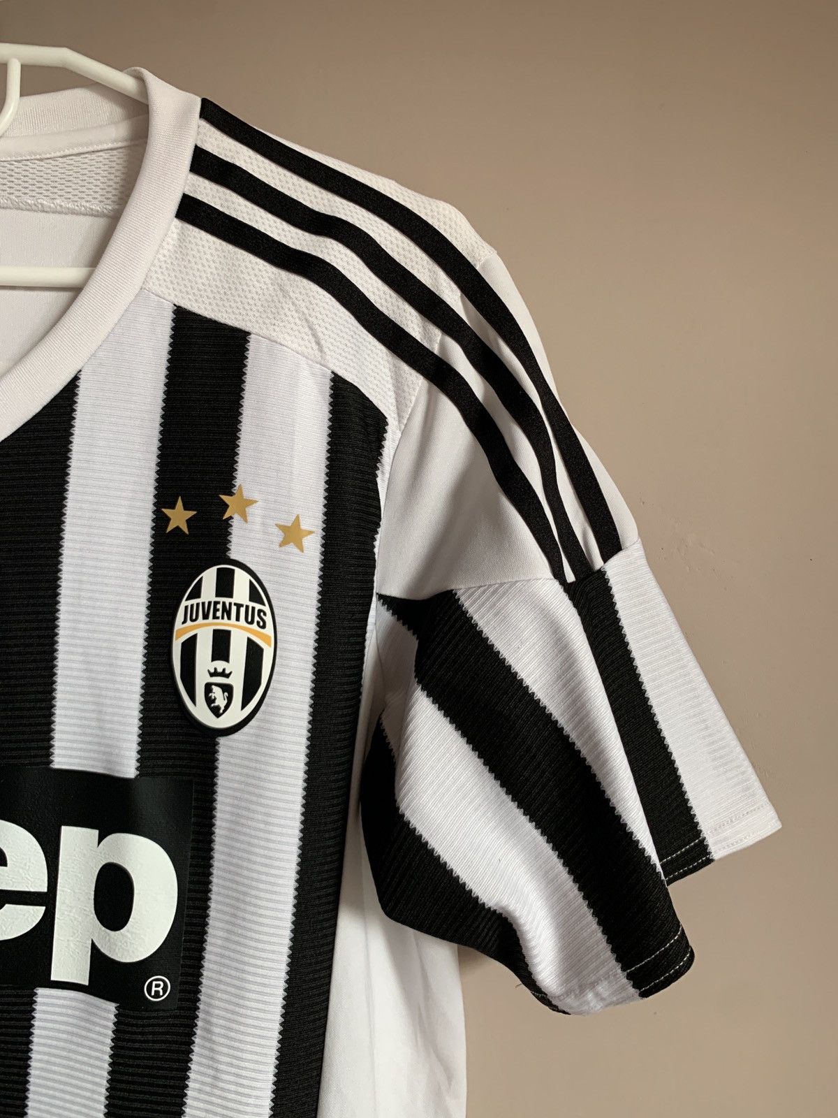 Adidas Juventus Home Football Shirt Adidas Soccer Jersey Size M Size US M / EU 48-50 / 2 - 6 Thumbnail