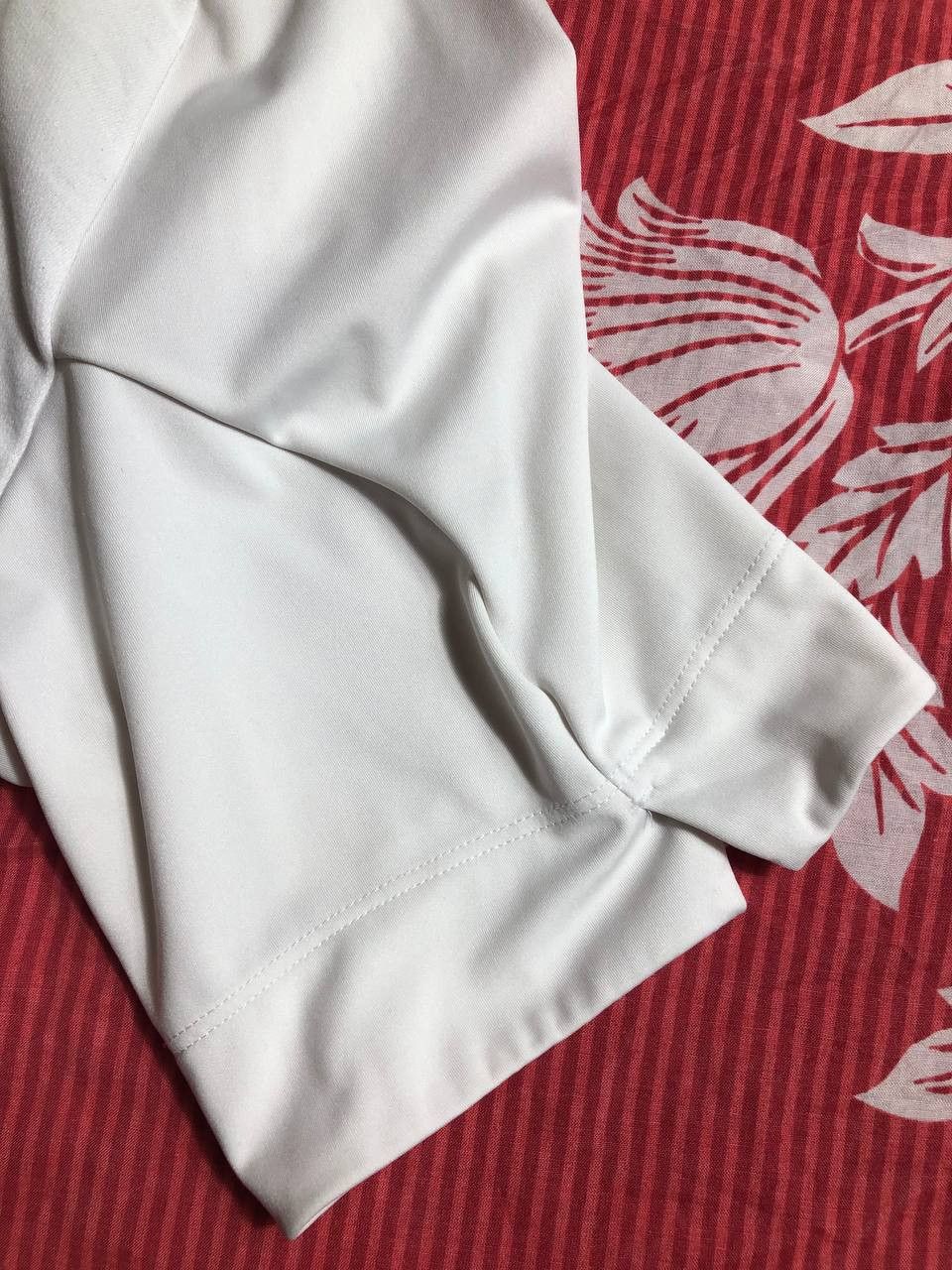 Umbro × Vintage Vintage England Umbro soccer jersey Size US M / EU 48-50 / 2 - 17 Thumbnail