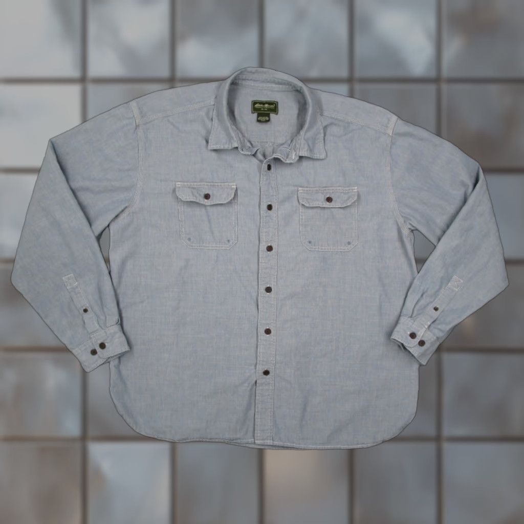 Eddie Bauer Eddie Bauer Shirt Mens 2XL XXL Blue Chambray Button Up Dual Pockets Workwear Y2K Size US XXL / EU 58 / 5 - 1 Thumbnail