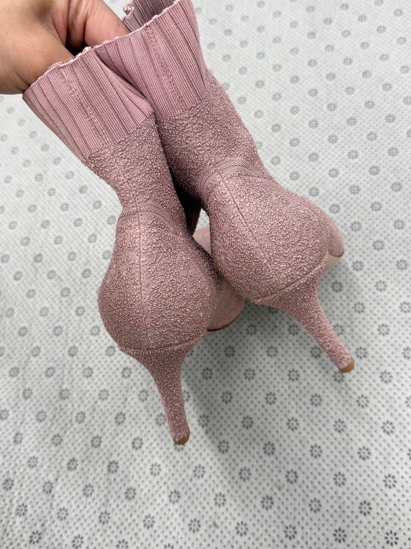 Gianvito Rossi Gianvito Rossi Pink Knit Mid-Calf Heeled Boots 38.5 Size US 7.5 / IT 37.5 - 4 Thumbnail
