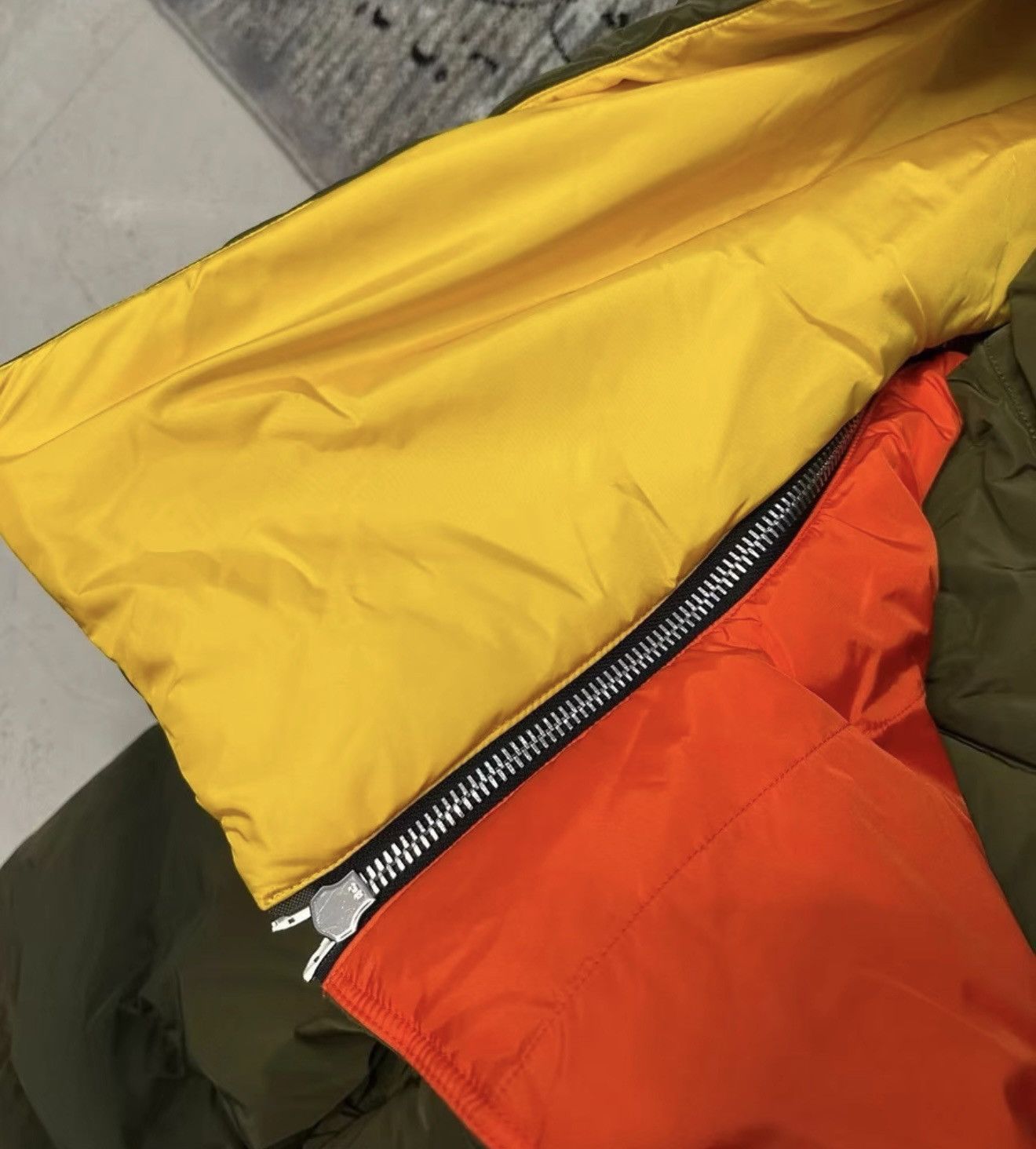 Dsquared2 D2 Men's Heavyweight Down Jacket Size US L / EU 52-54 / 3 - 5 Thumbnail