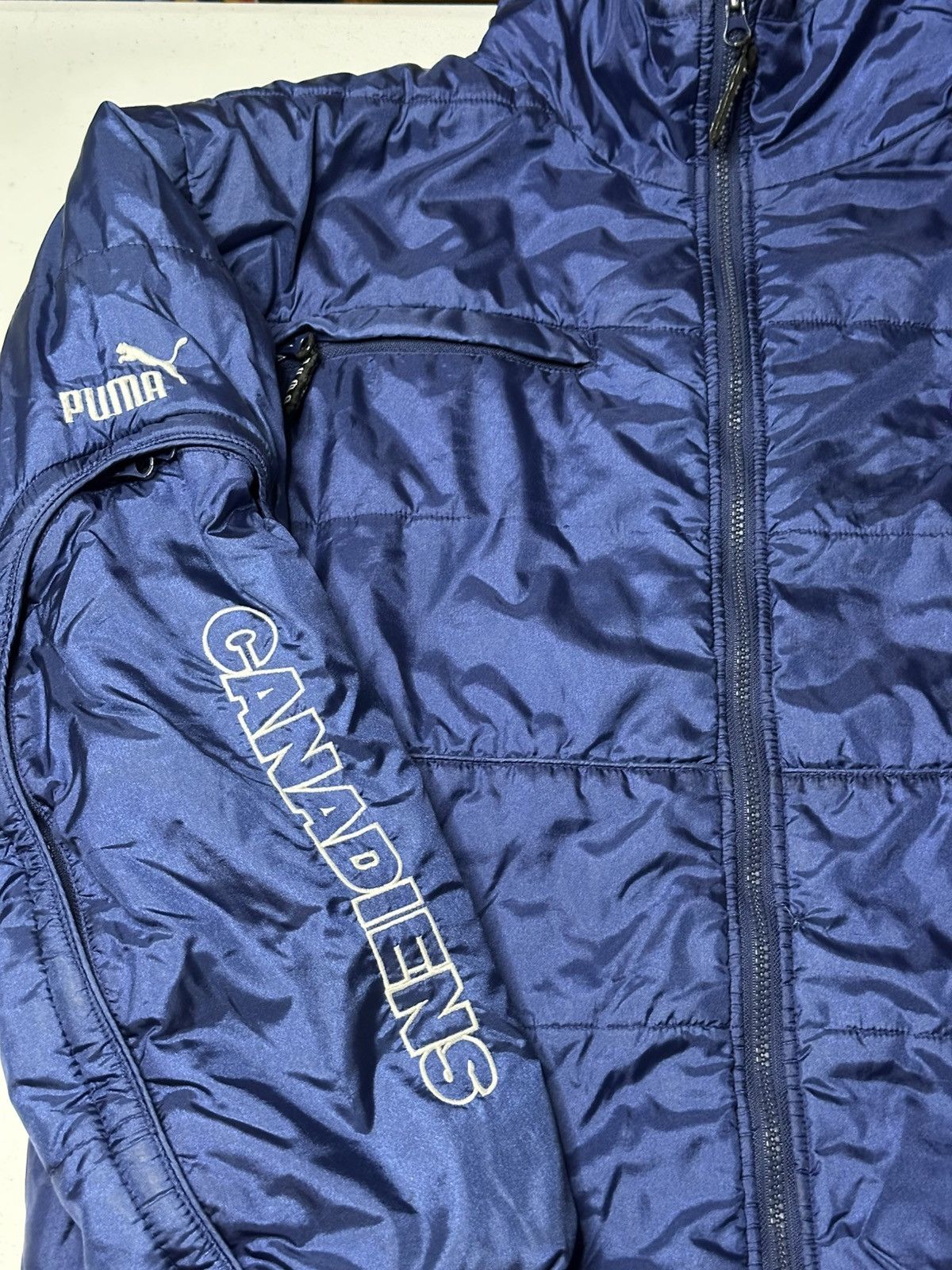 NHL Vintage Montréal Canadiens Puma Puffer Nhl jacket. Size US XL / EU 56 / 4 - 4 Thumbnail