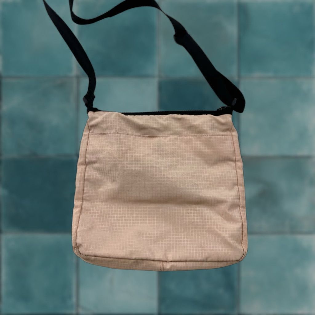 LeSportsac LeSportsac Crossbody Purse Women’s Small Pink Candace Size ONE SIZE - 1 Thumbnail