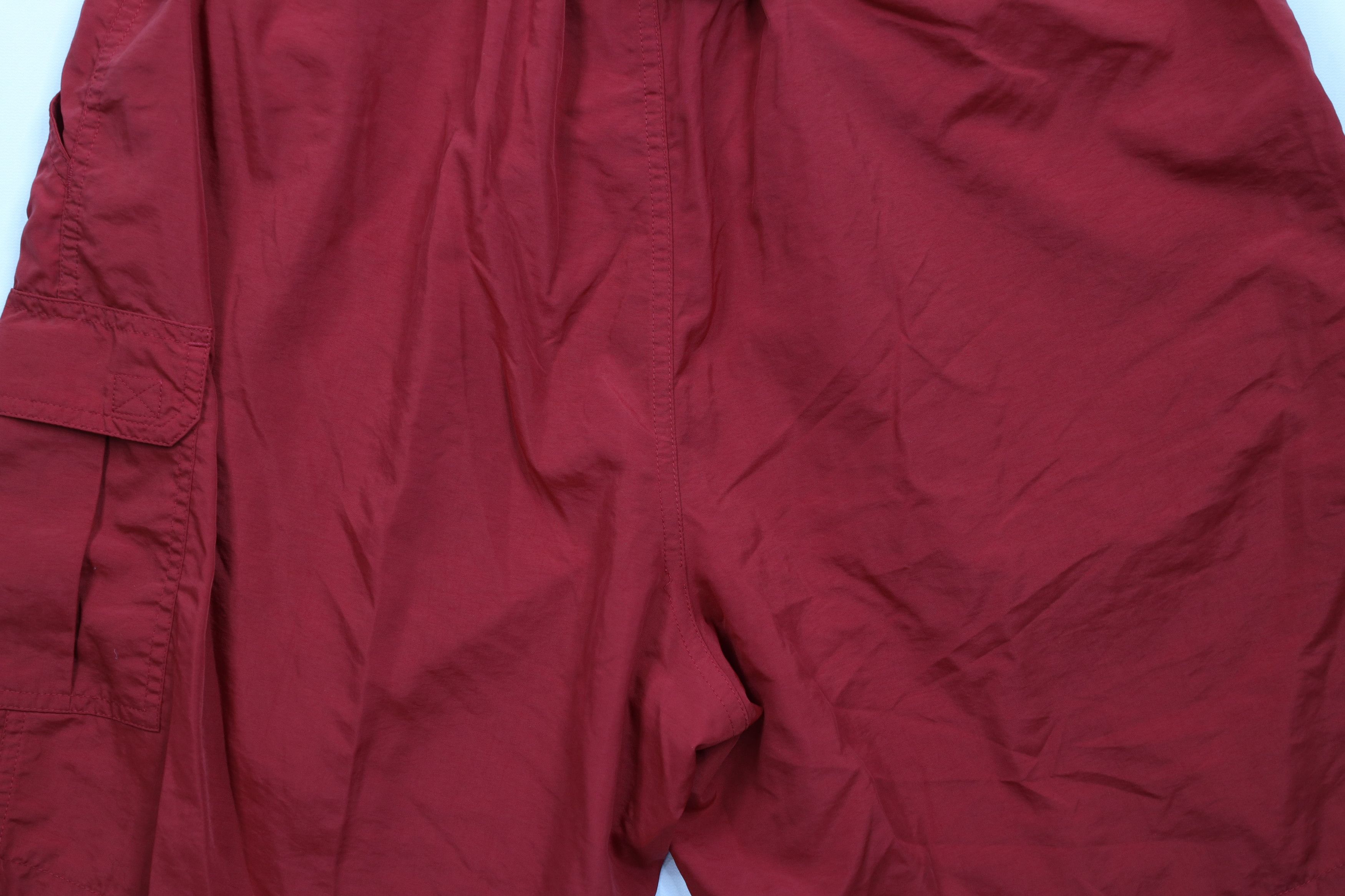Vintage Vintage 90s Streetwear Packable Trekking Cargo Shorts Red Size US 34 / EU 50 - 11 Thumbnail