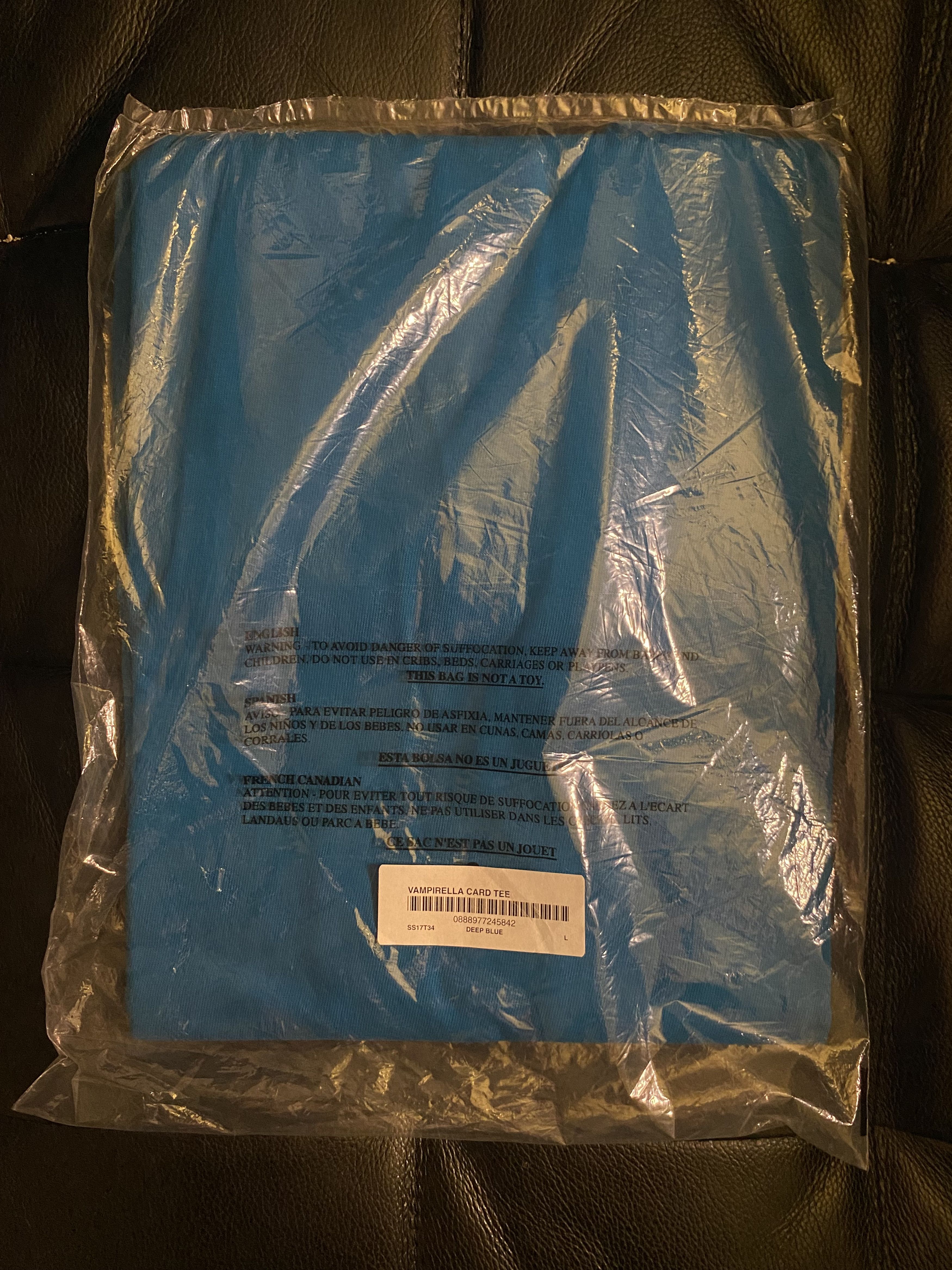Supreme Supreme Vampirella Card Tee - Deep Blue Size US L / EU 52-54 / 3 - 2 Thumbnail