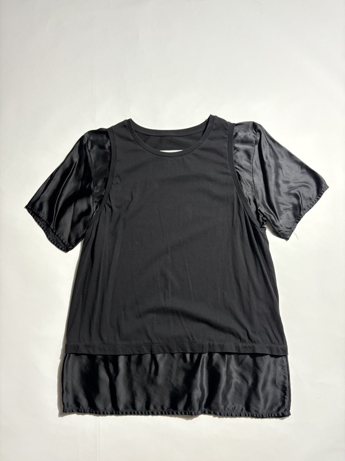 Maison Margiela MAISON MARGIELA BLACK SATIN SPLICED TSHIRT Size S / US 4 / IT 40 - 1 Thumbnail