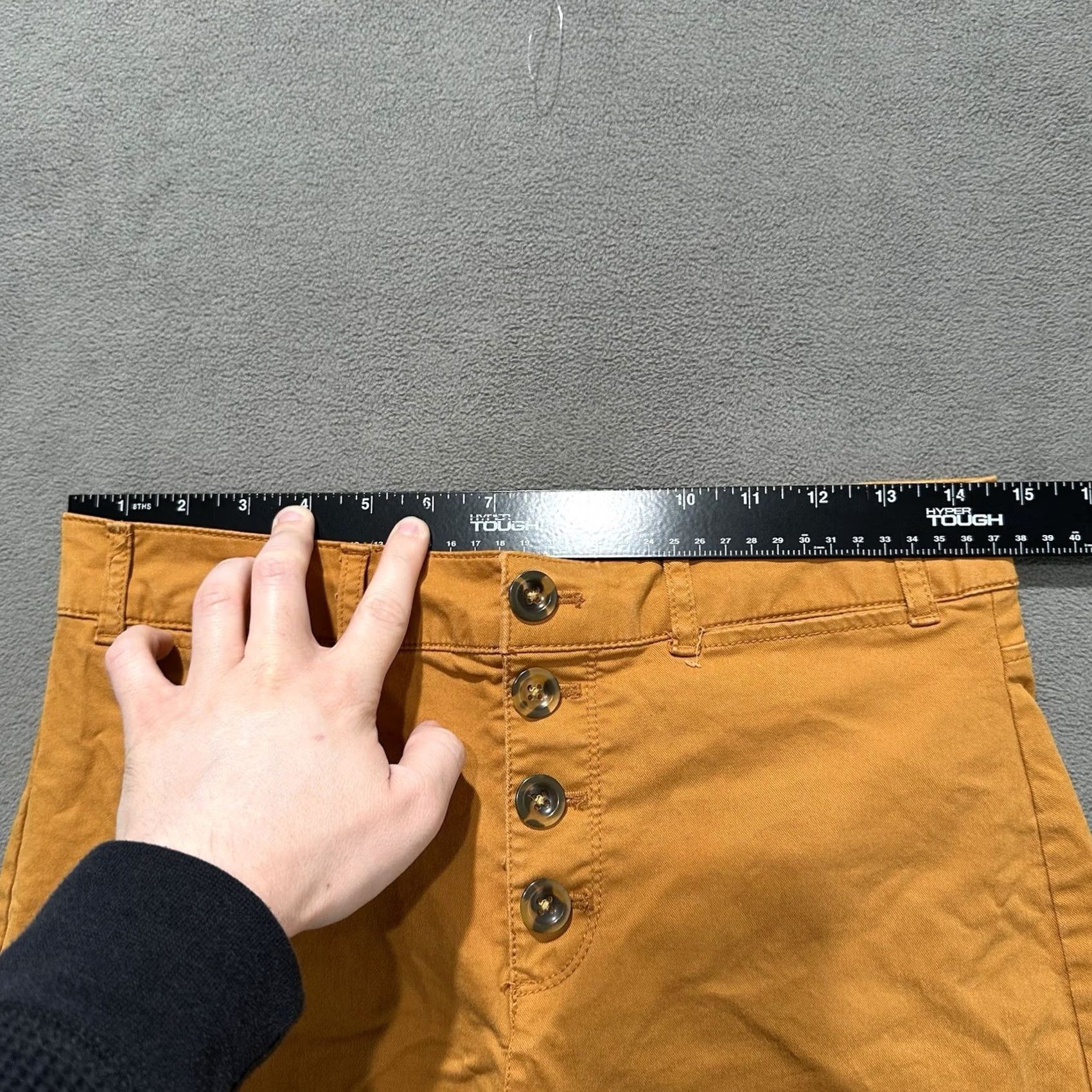 Old Navy Old Navy Shorts Womens 6 Mustard Yellow High Rise Chino Button Fly EUC 413220 Size 28" / US 6 / IT 42 - 7 Thumbnail