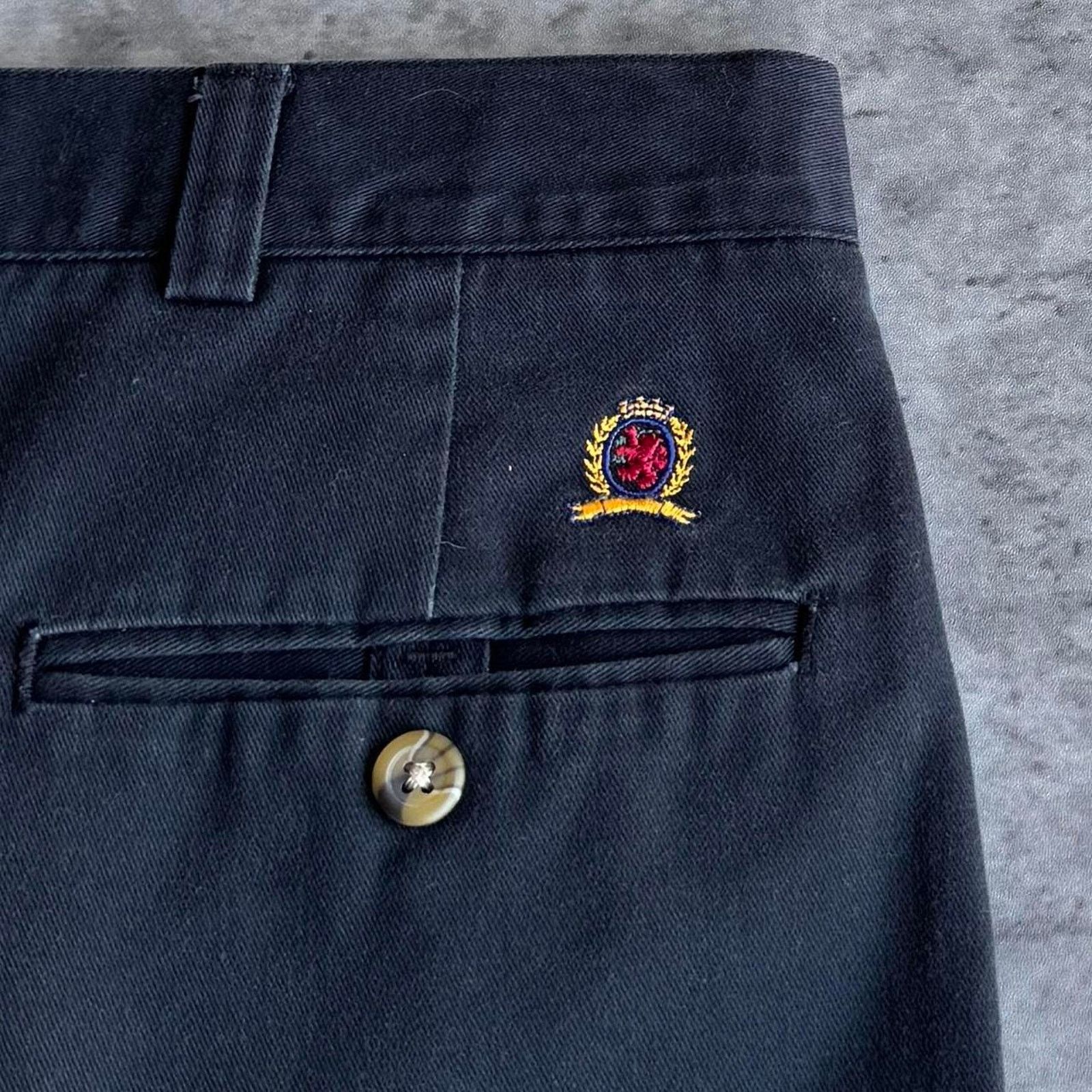 Tommy Hilfiger × Vintage Tonmy Hilfiger Baggy Navy Blue Essential Chino Casual Pants Size US 36 / EU 52 - 3 Thumbnail