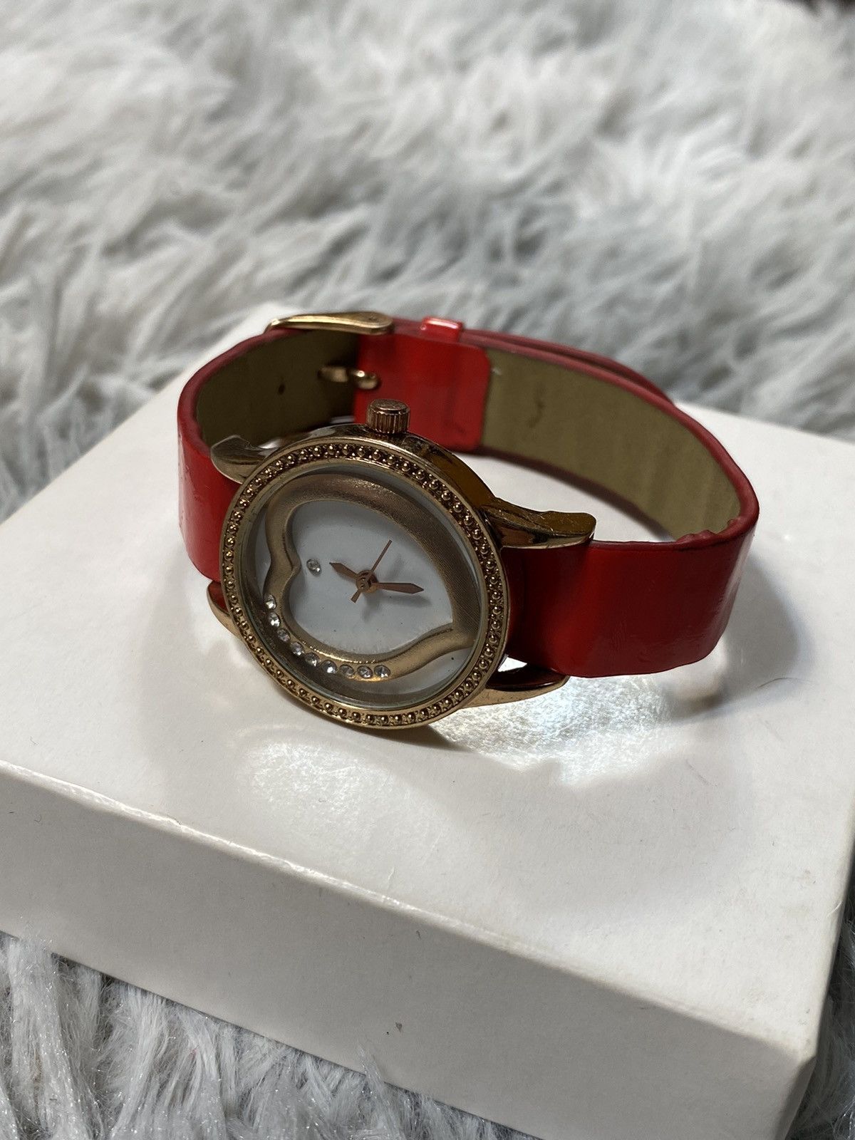 Japanese Brand × Jewelry × Vintage Heart-Shaped Red Strap Quartz Watch | Japanese Brand Size ONE SIZE - 4 Thumbnail